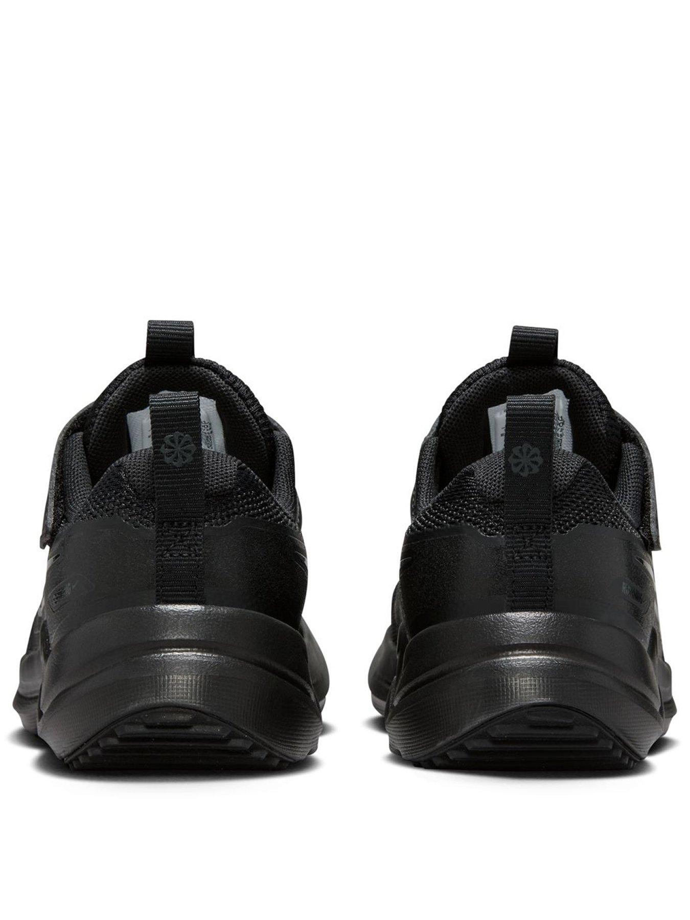 Image 3 of 7 of Nike Little Kids' Cosmic Runner Trainers - Black