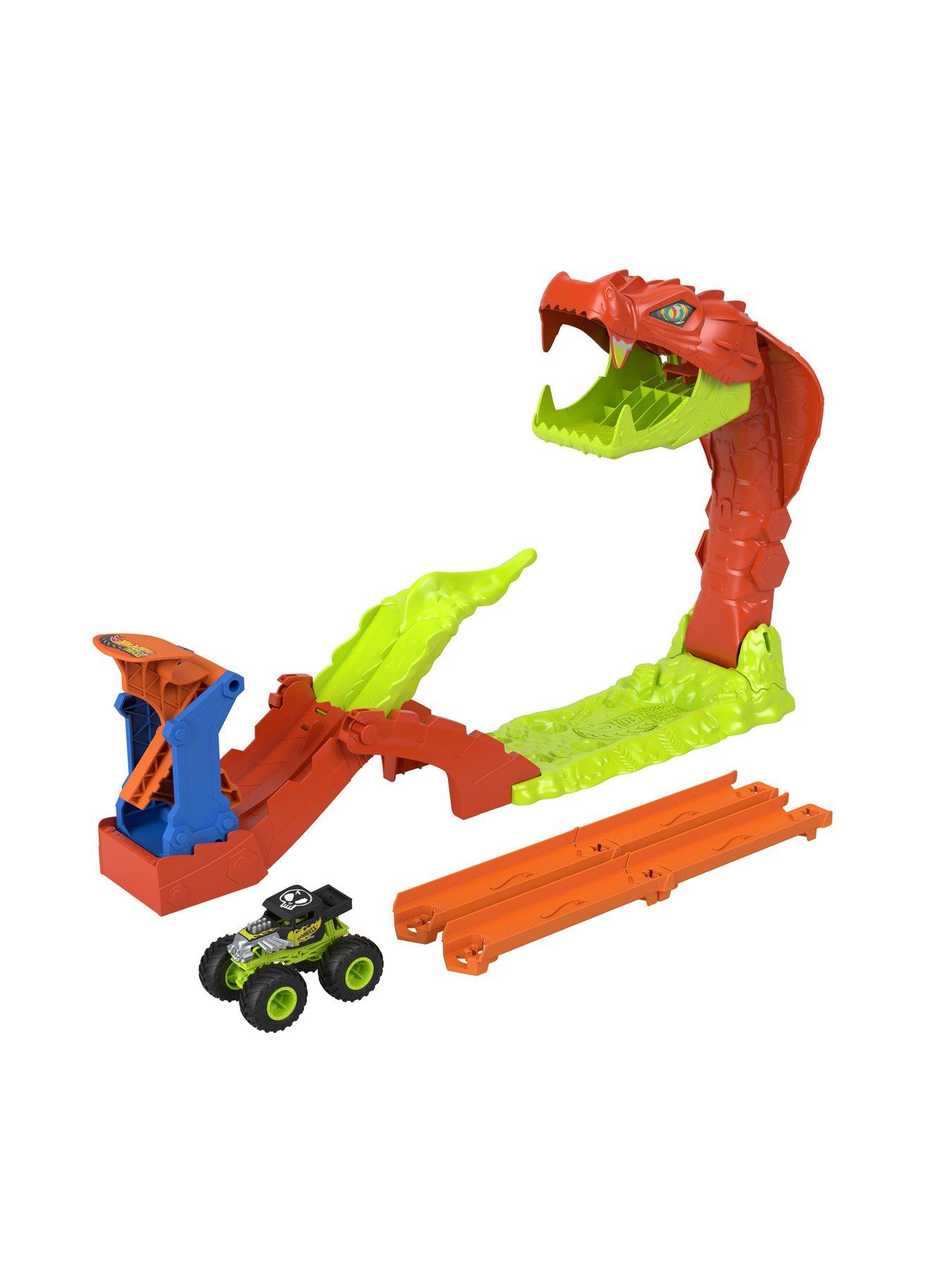 Image 4 of 5 of Hot Wheels Monster Trucks Snake Slam Takedown Playset - Bone Shaker