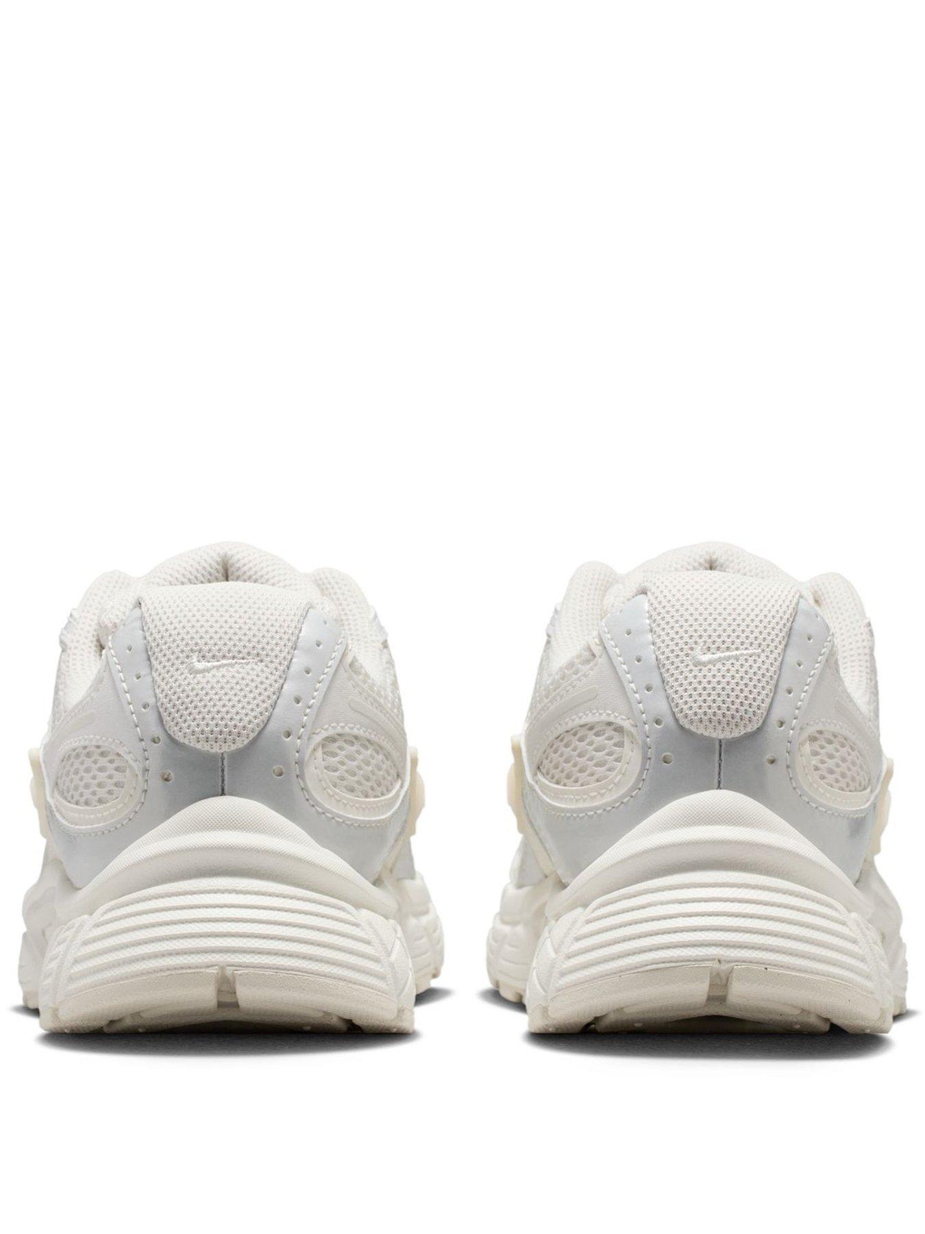 Image 3 of 7 of Nike Women's V5 RNR Trainers - Off White