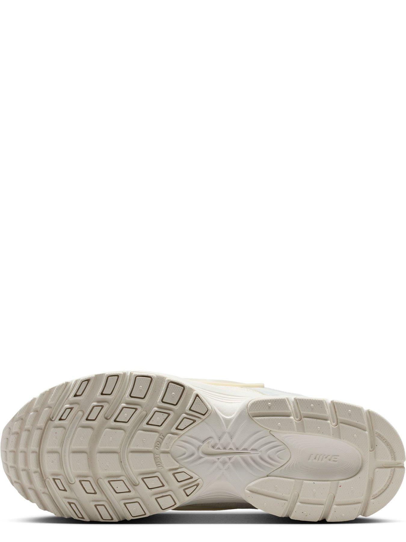 Image 5 of 7 of Nike Women's V5 RNR Trainers - Off White
