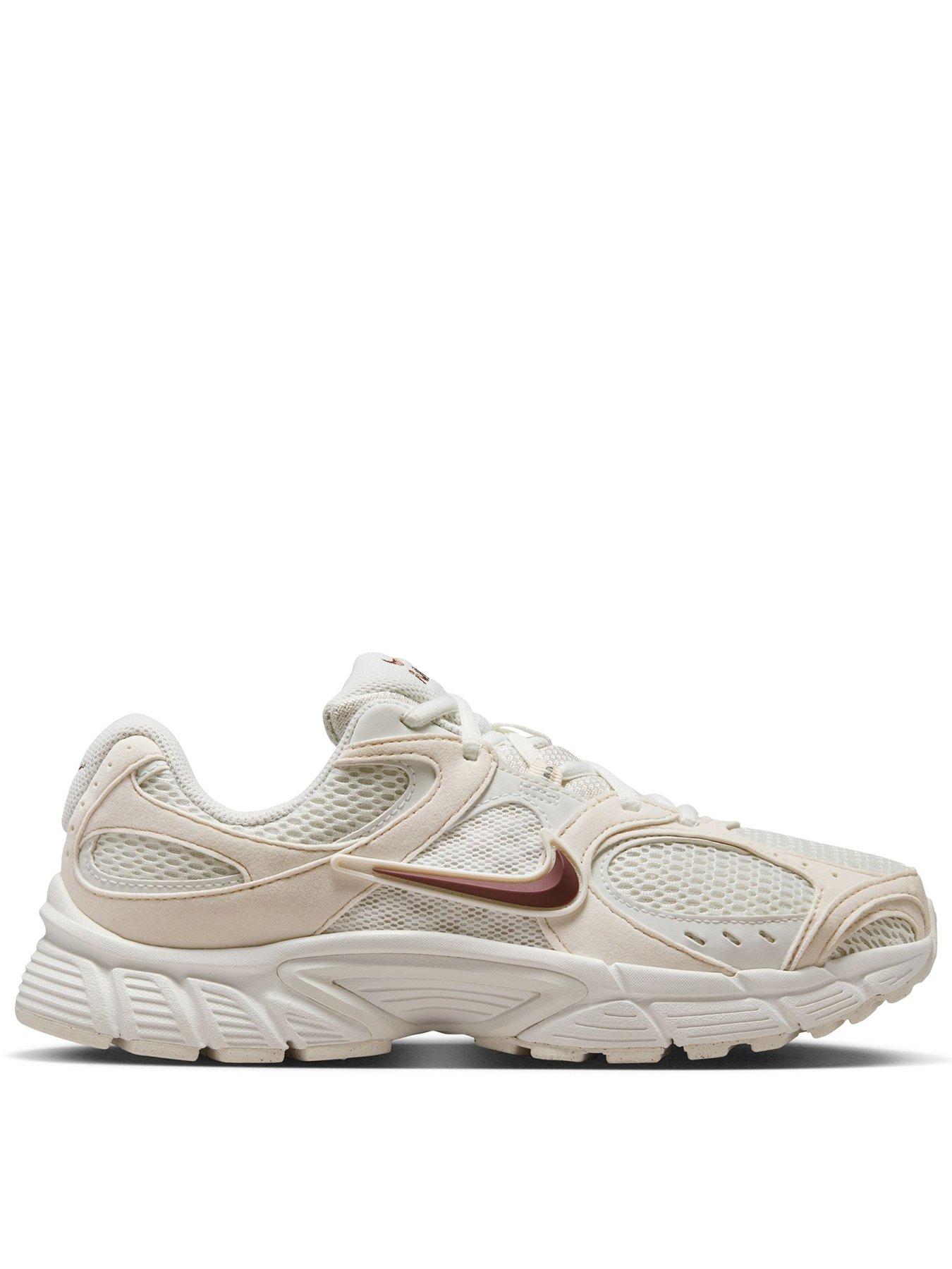 Nike Women's V5 RNR Trainers - Beige
