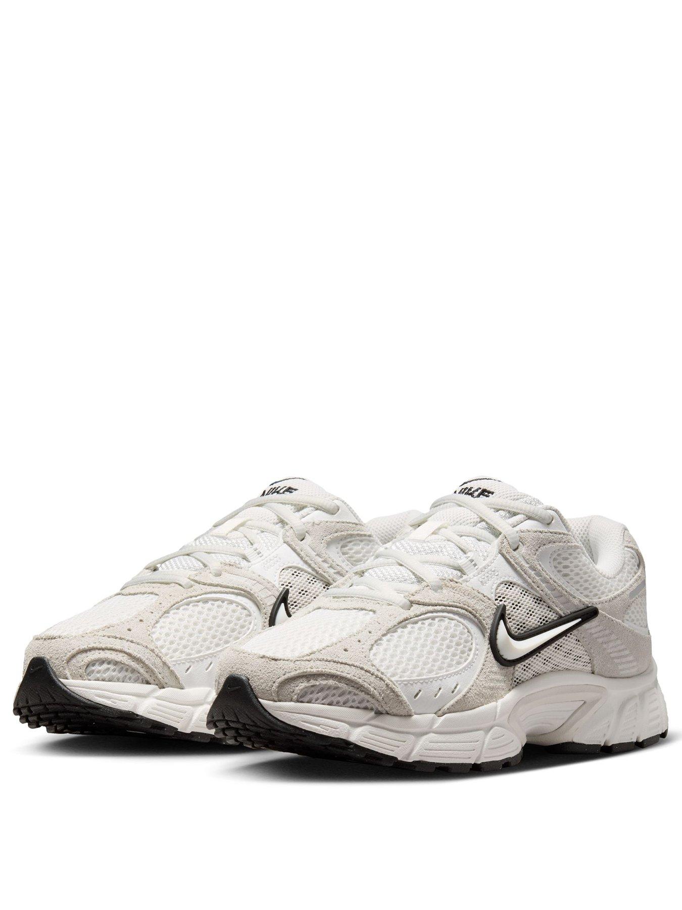 Image 2 of 7 of Nike Womens V5 RNR Trainers - White