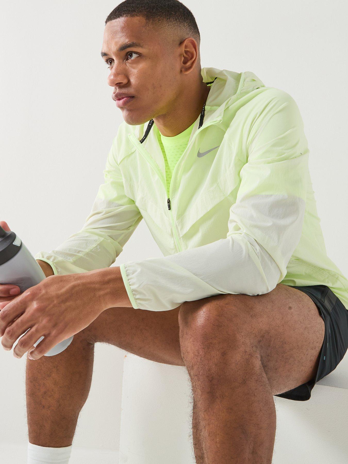 nike-mens-running-repel-uv-jacket-yellowdetail