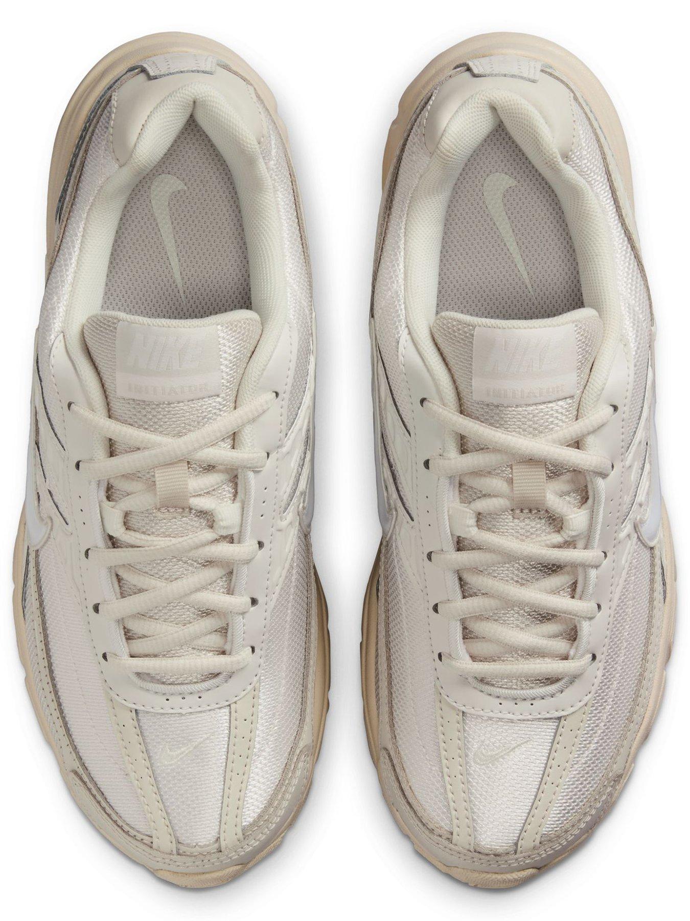 Image 4 of 7 of Nike Women's Initiator Trainers - White