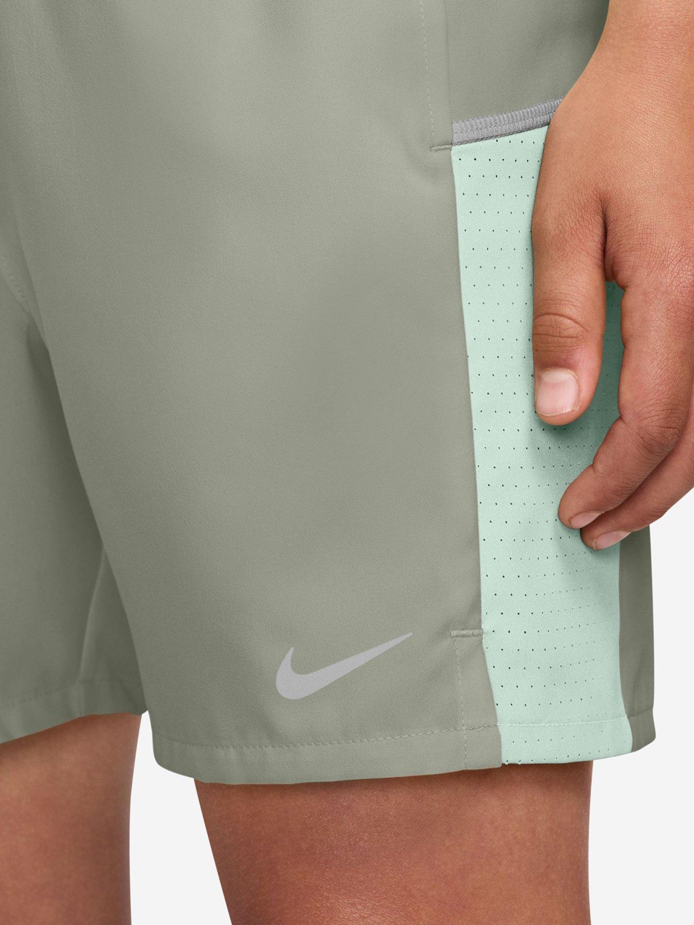 nike-junior-boys-dri-fit-training-shorts-greendetail