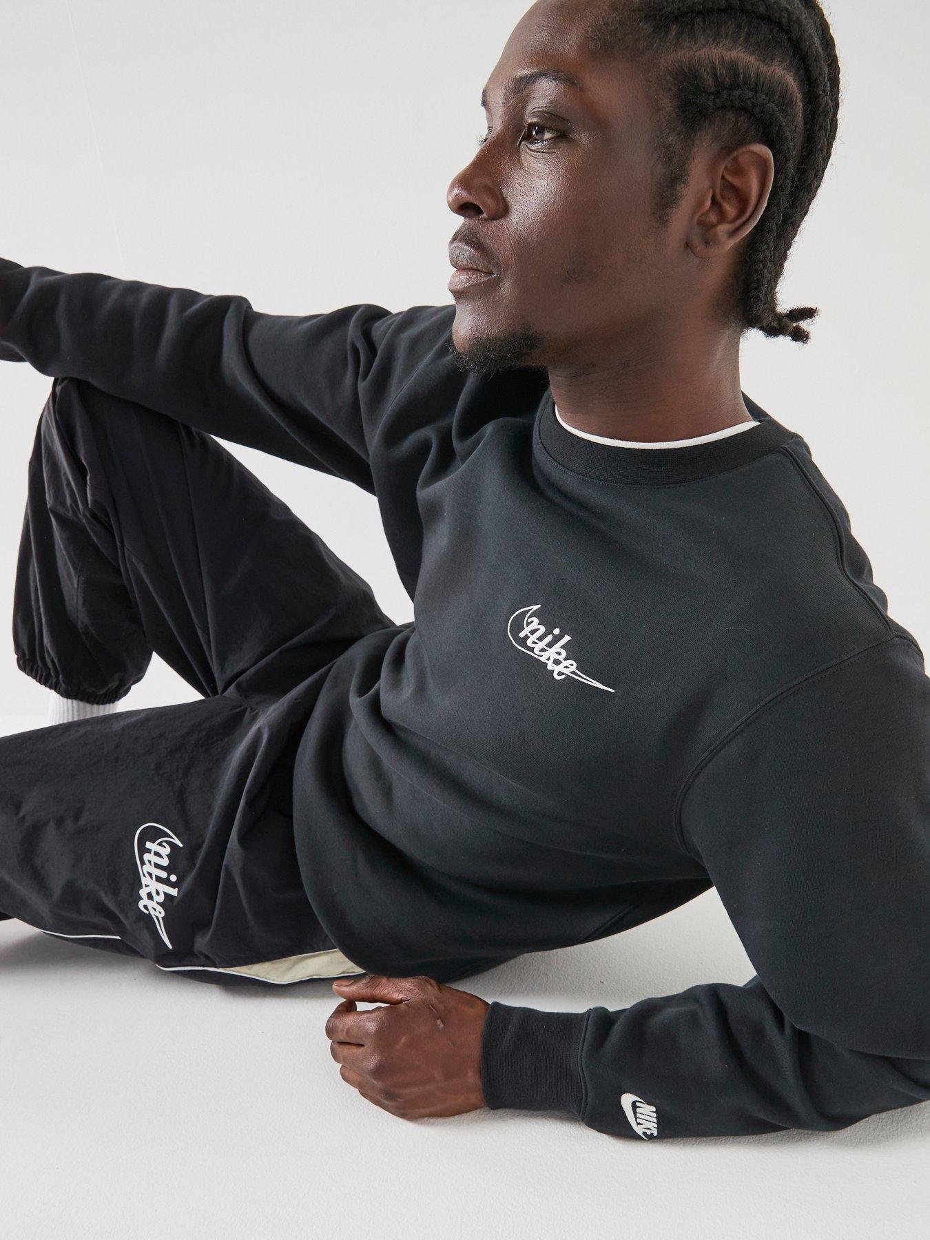 Image 4 of 5 of Nike Men's Fleece Crew-Neck Sweatshirt