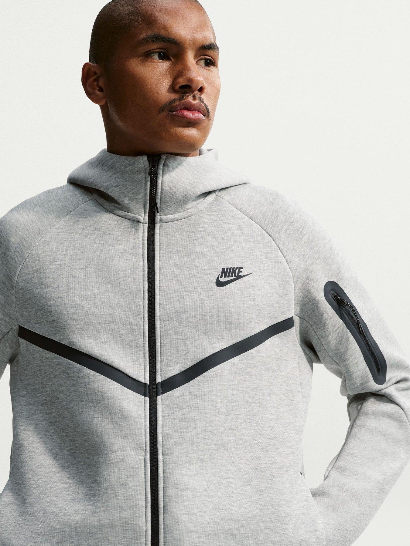 nike-mens-tech-fleece-full-zip-windrunner-hoodie-greyoutfit