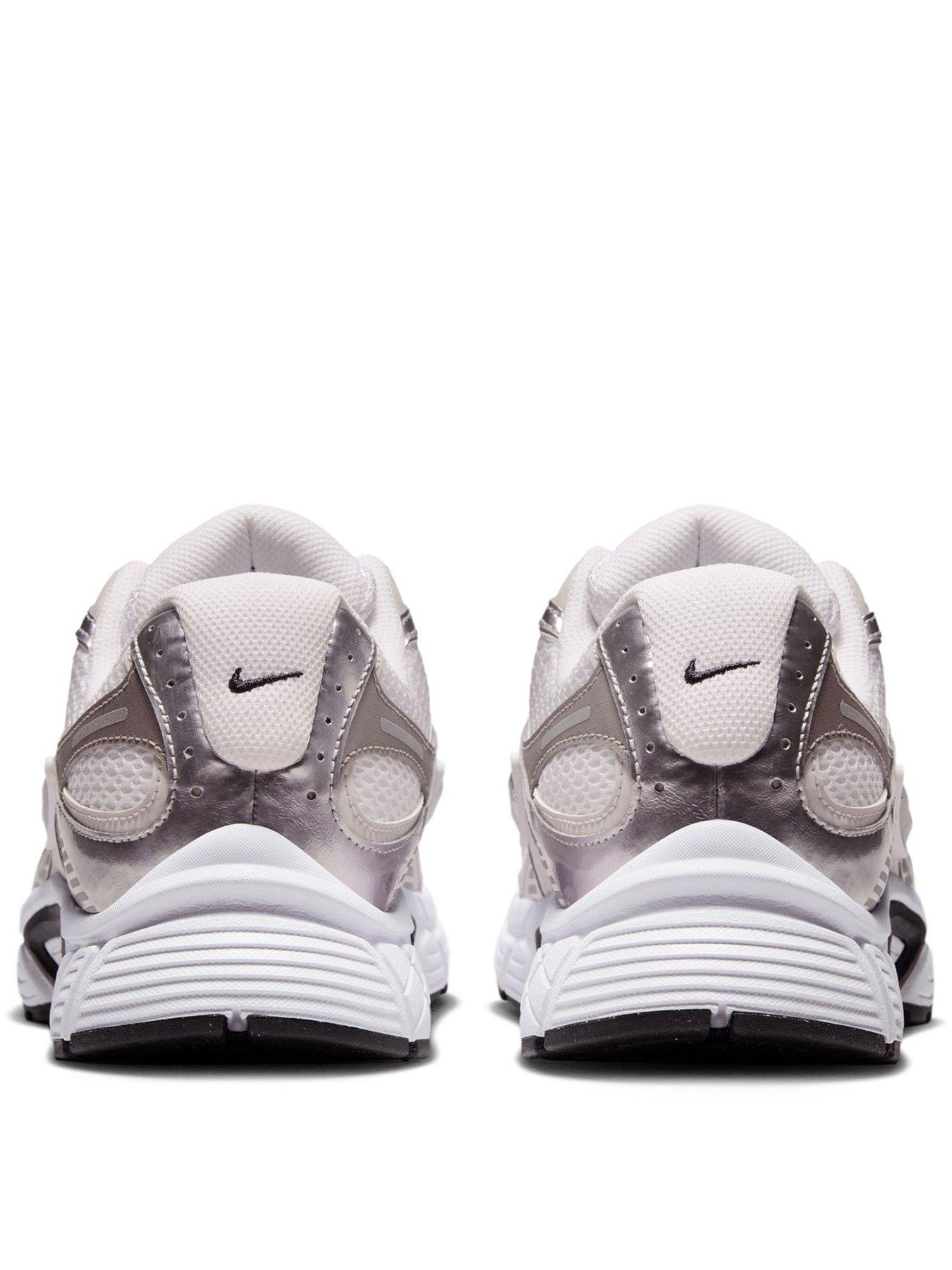 Image 3 of 7 of Nike Mens V5 RNR Trainers - White