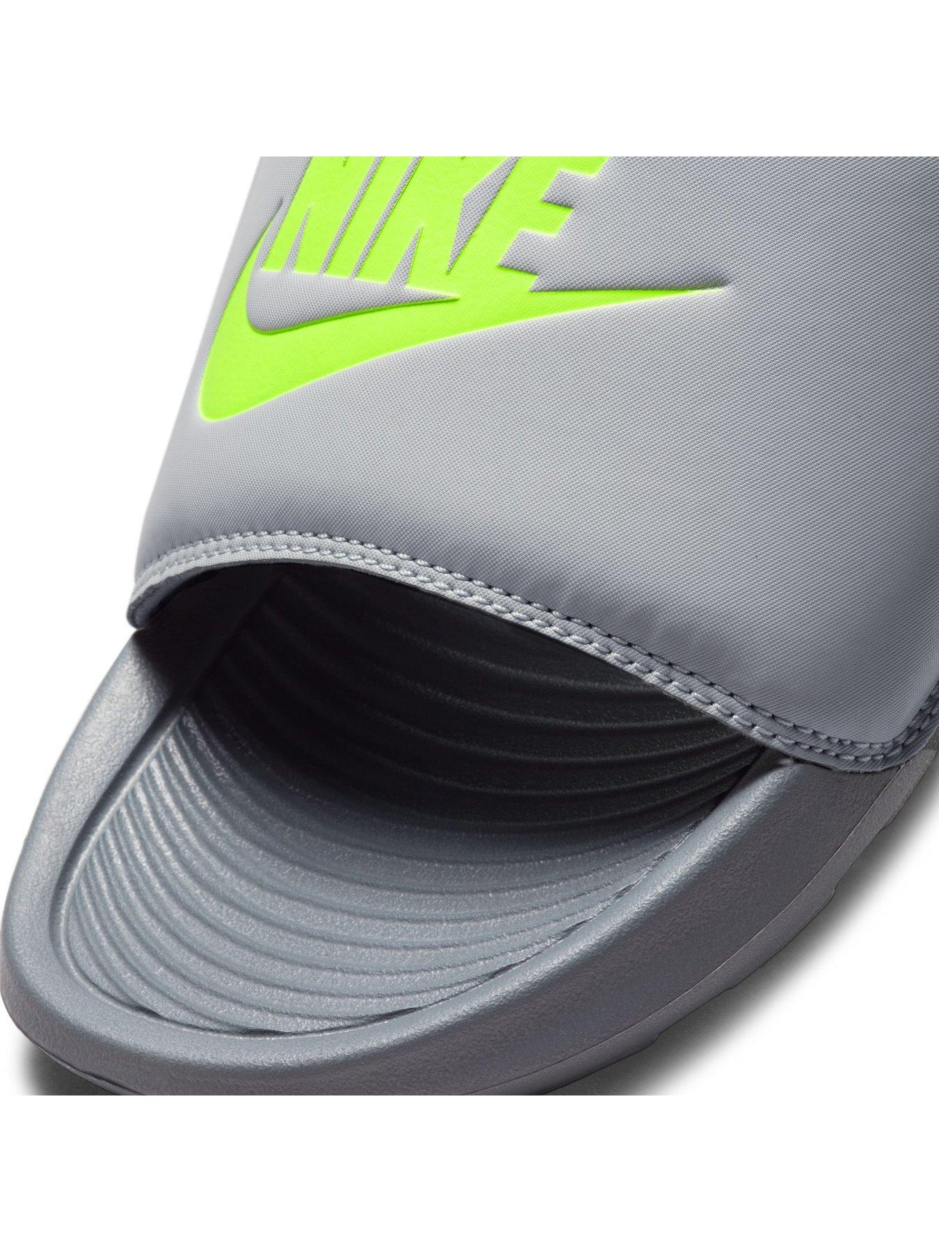 Image 4 of 5 of Nike Mens Victori One Slides - Black