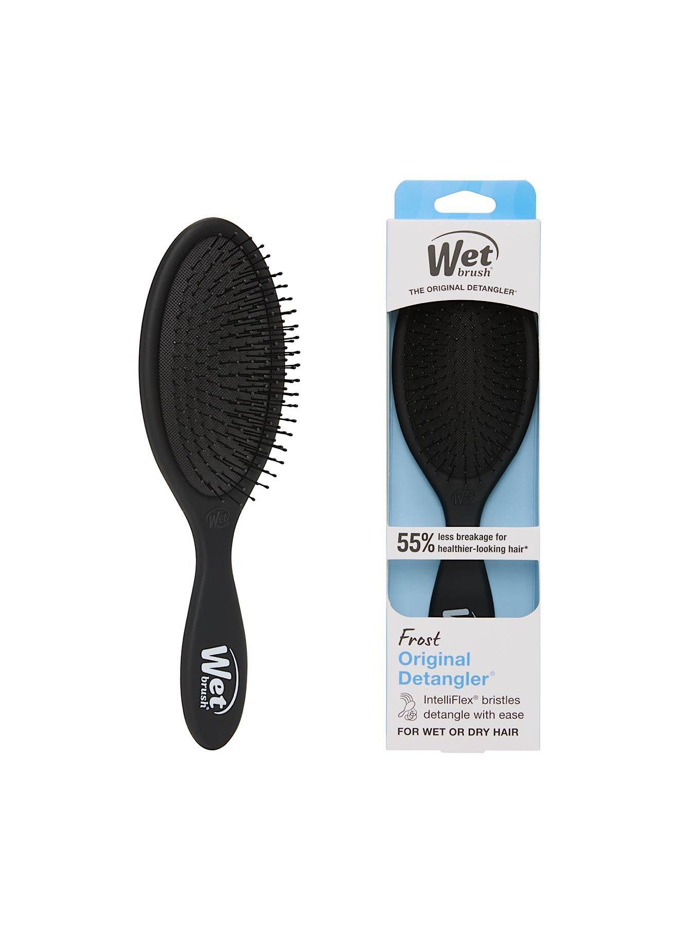 wetbrush-original-detangler--frost-blackoutfit