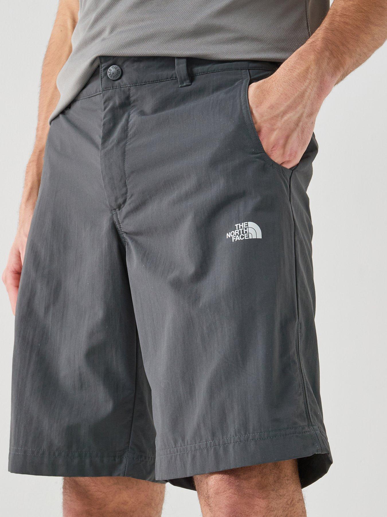 the-north-face-mens-tanken-shorts-greyoutfit