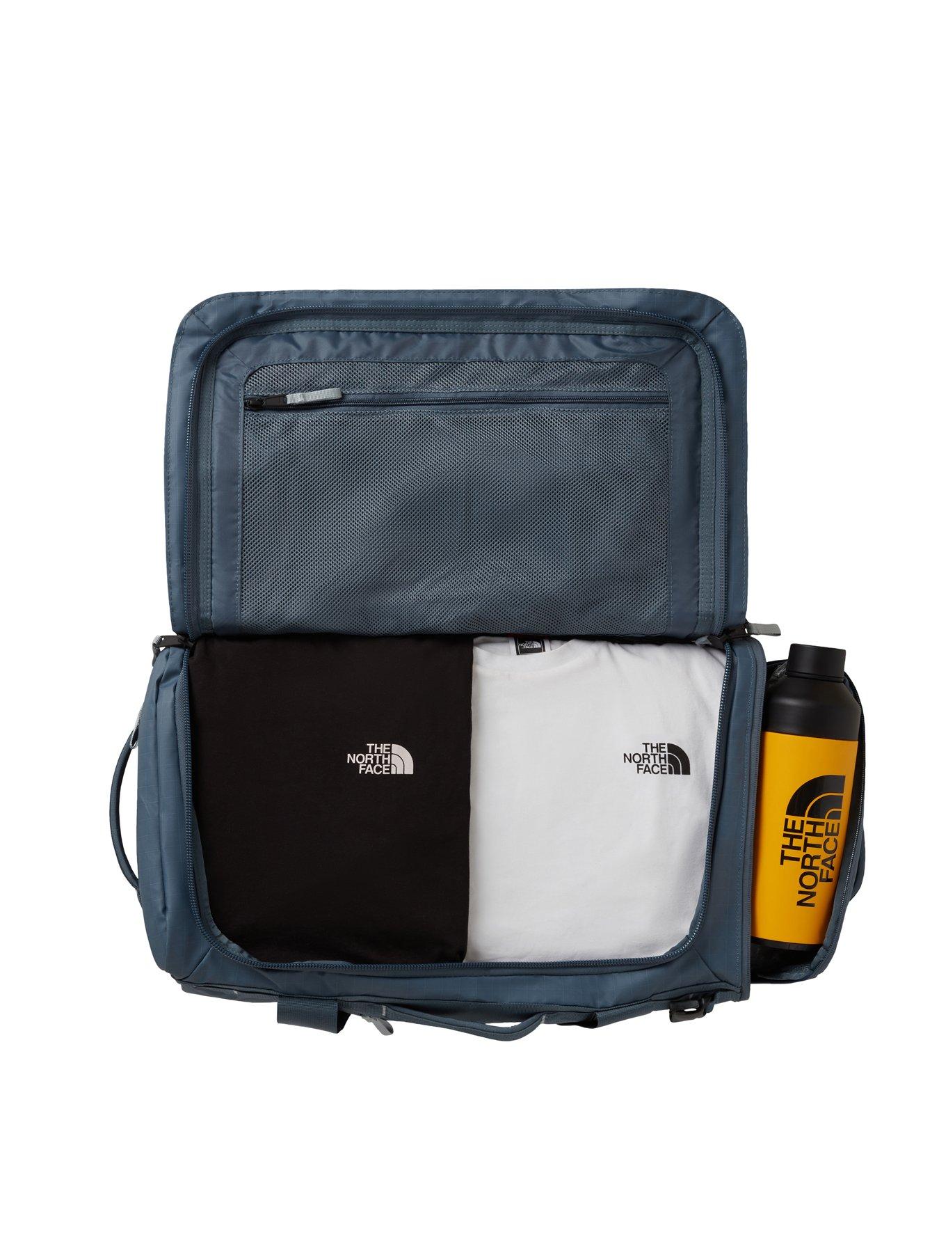 the-north-face-base-camp-voyager-42l-duffel-bag-bluedetail