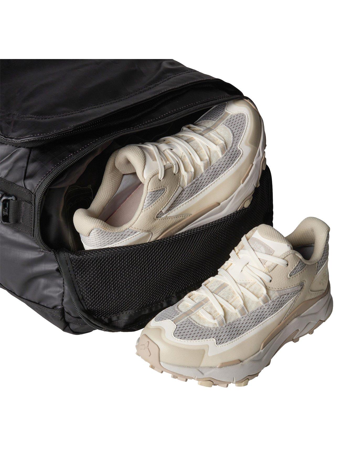 the-north-face-base-camp-voyager-42l-duffel-bag-blackdetail