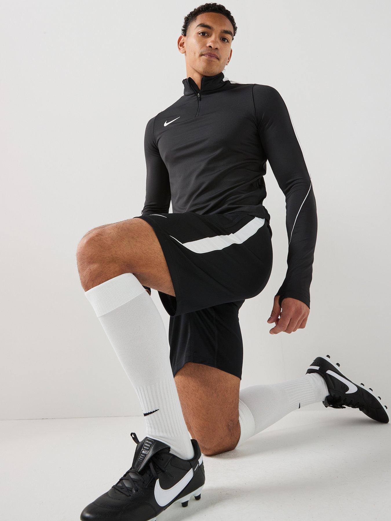 Image 5 of 6 of Nike Me<span style="background-color: initial;">ns Dri-fit Strike Football Shorts - Black</span> <div>&nbsp;</div>