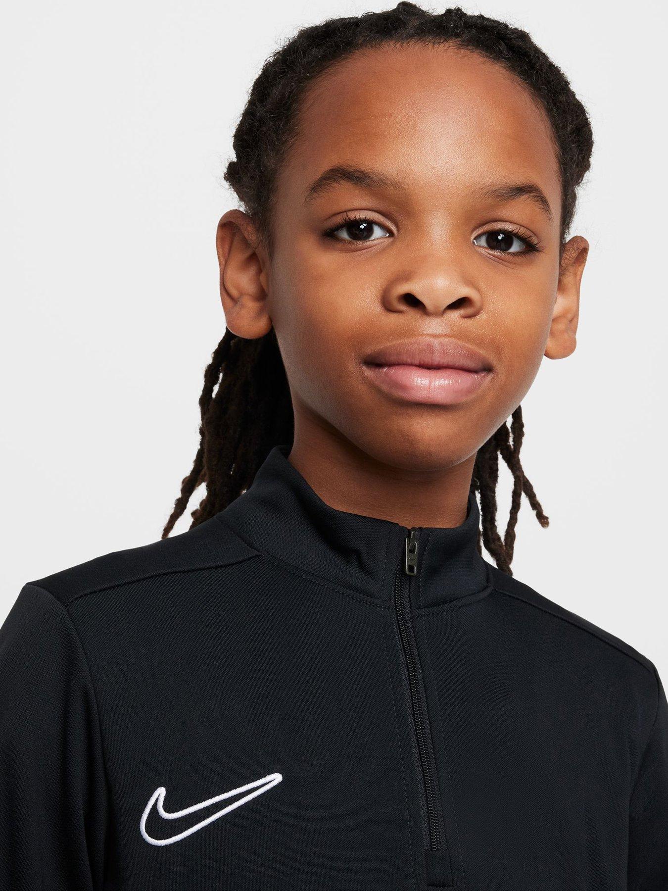 nike-junior-dri-fit-academy-25-drill-top-blackoutfit