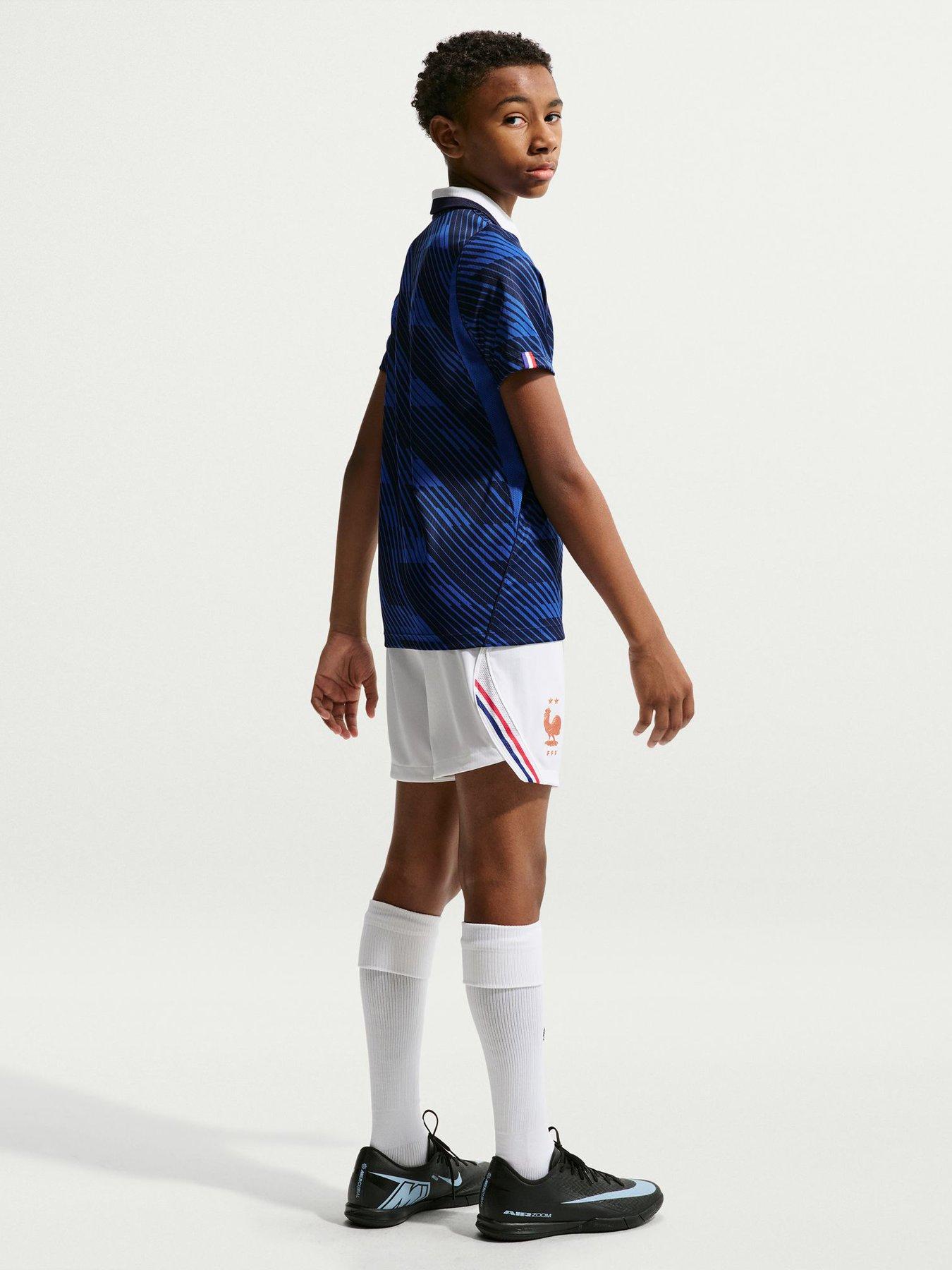 Image 3 of 6 of Nike Older Kids France 2026 Dri-FIT Stadium Home Shorts &ndash; White