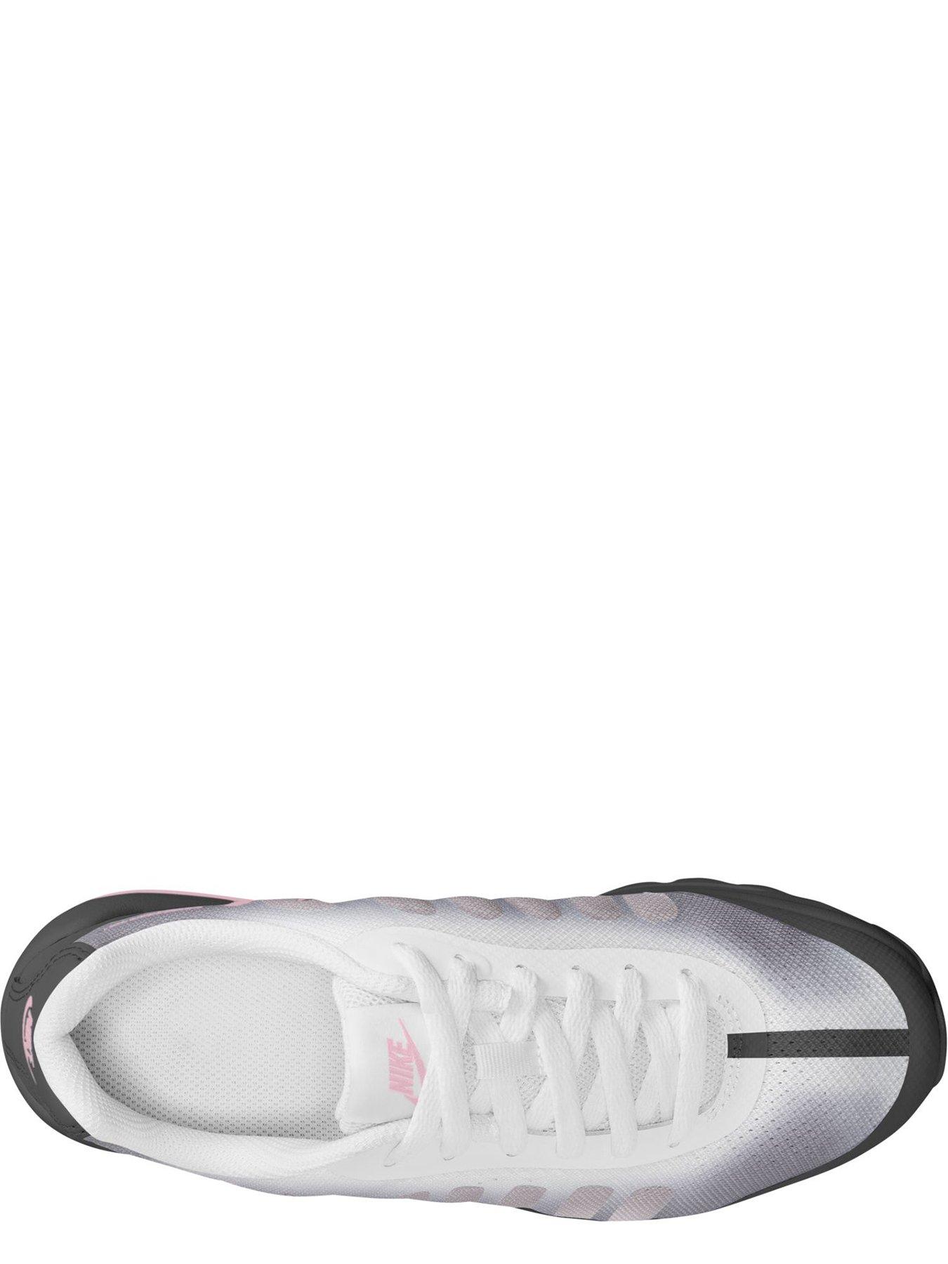 nike-little-kids-nike-air-max-invigor-trainers-whiteblackoutfit