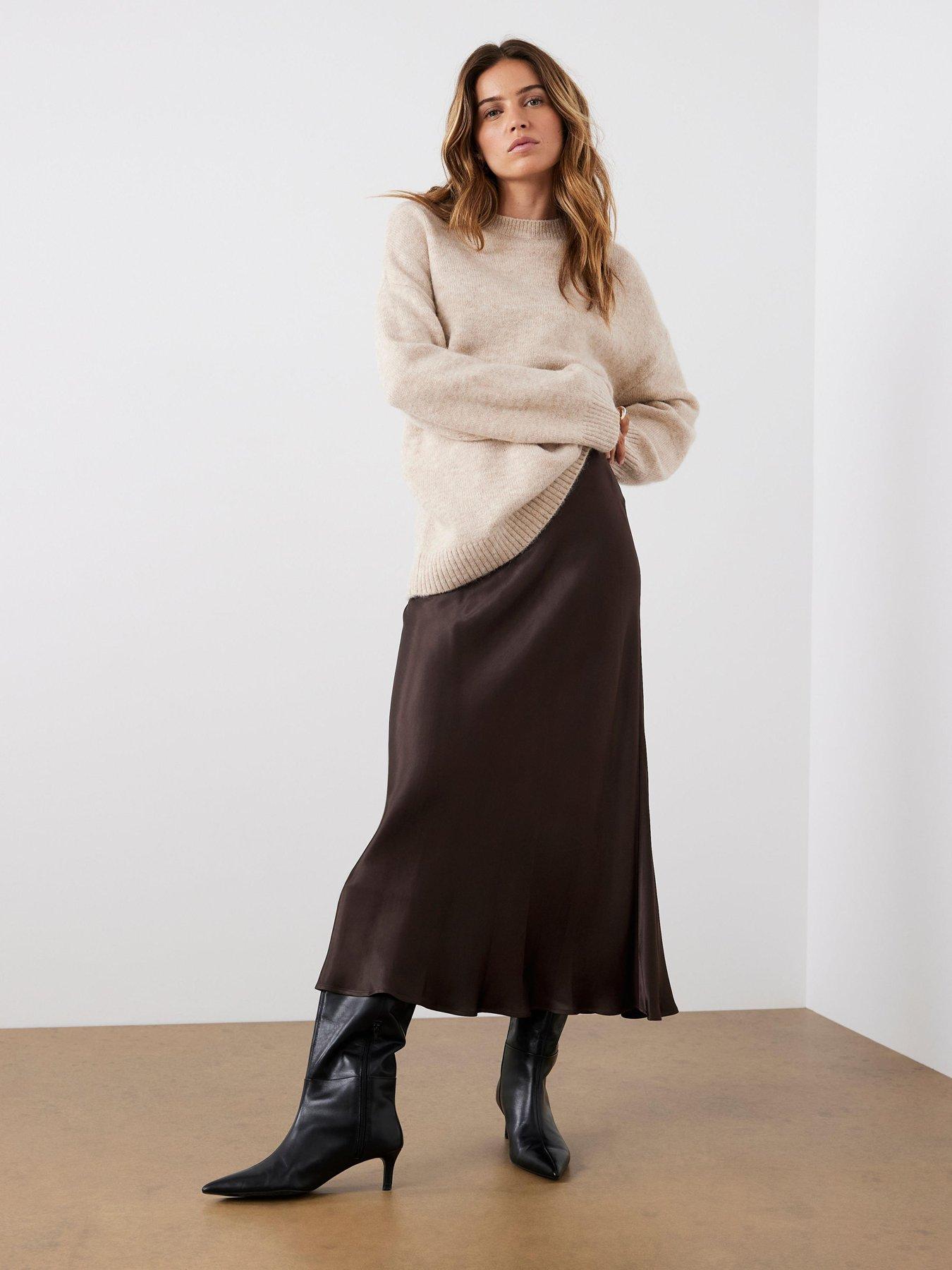 mint-velvet-neutral-crew-longline-jumper-creamoutfit