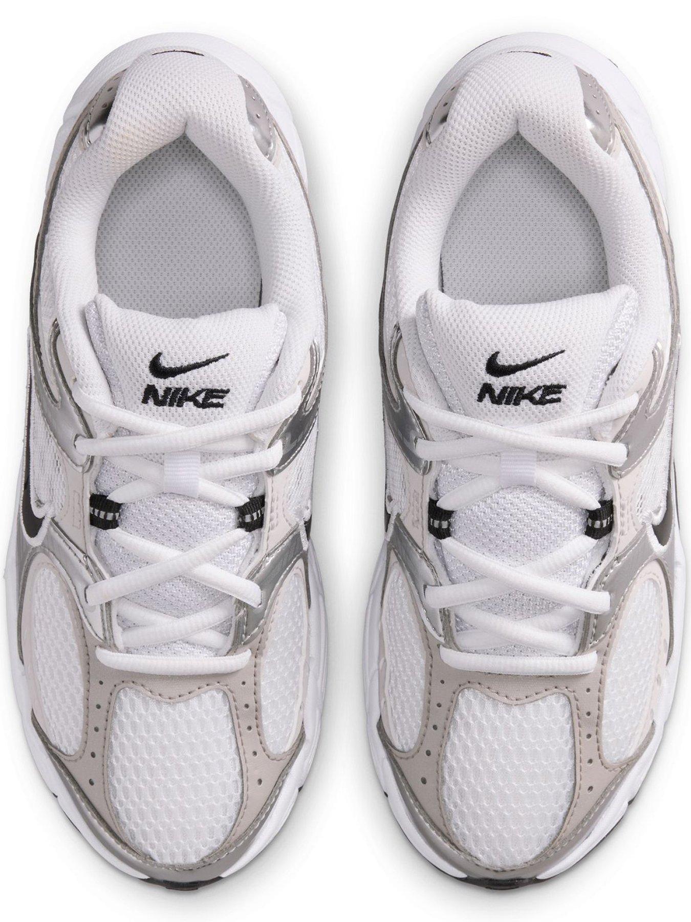 Image 4 of 7 of Nike Big Kids' V5 RNR Shoes - White