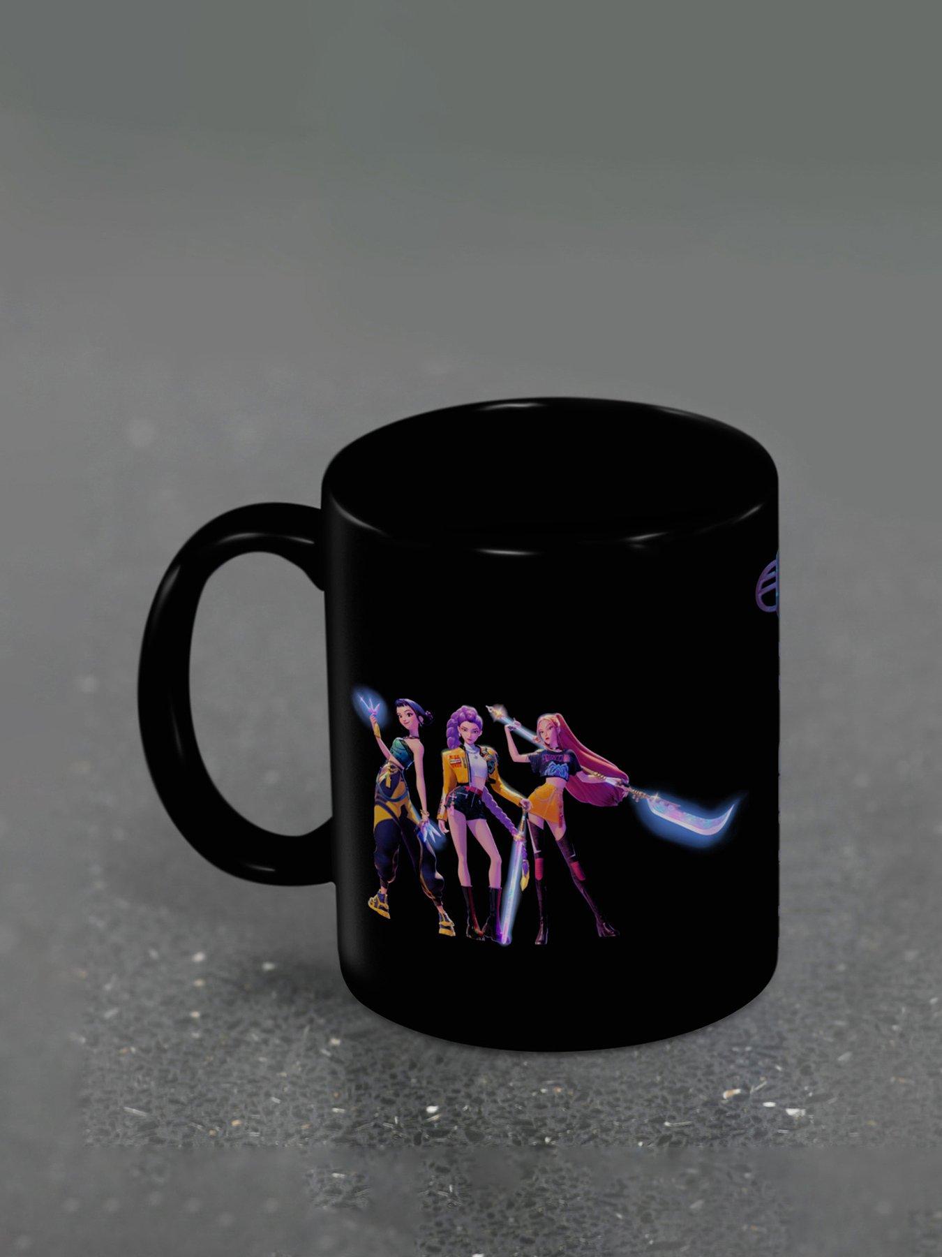 k--pop-demon-hunters-k-pop-demon-hunters-huntrix-black-pod-mugstillFront