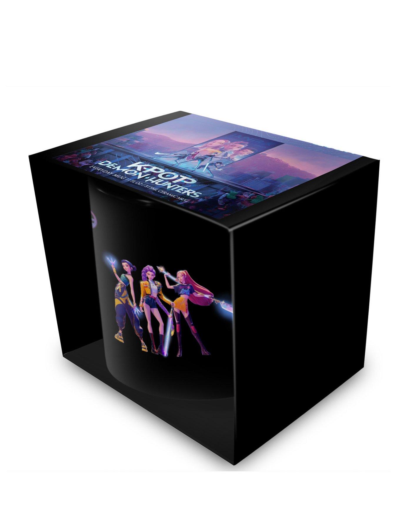 k--pop-demon-hunters-k-pop-demon-hunters-huntrix-black-pod-mugoutfit