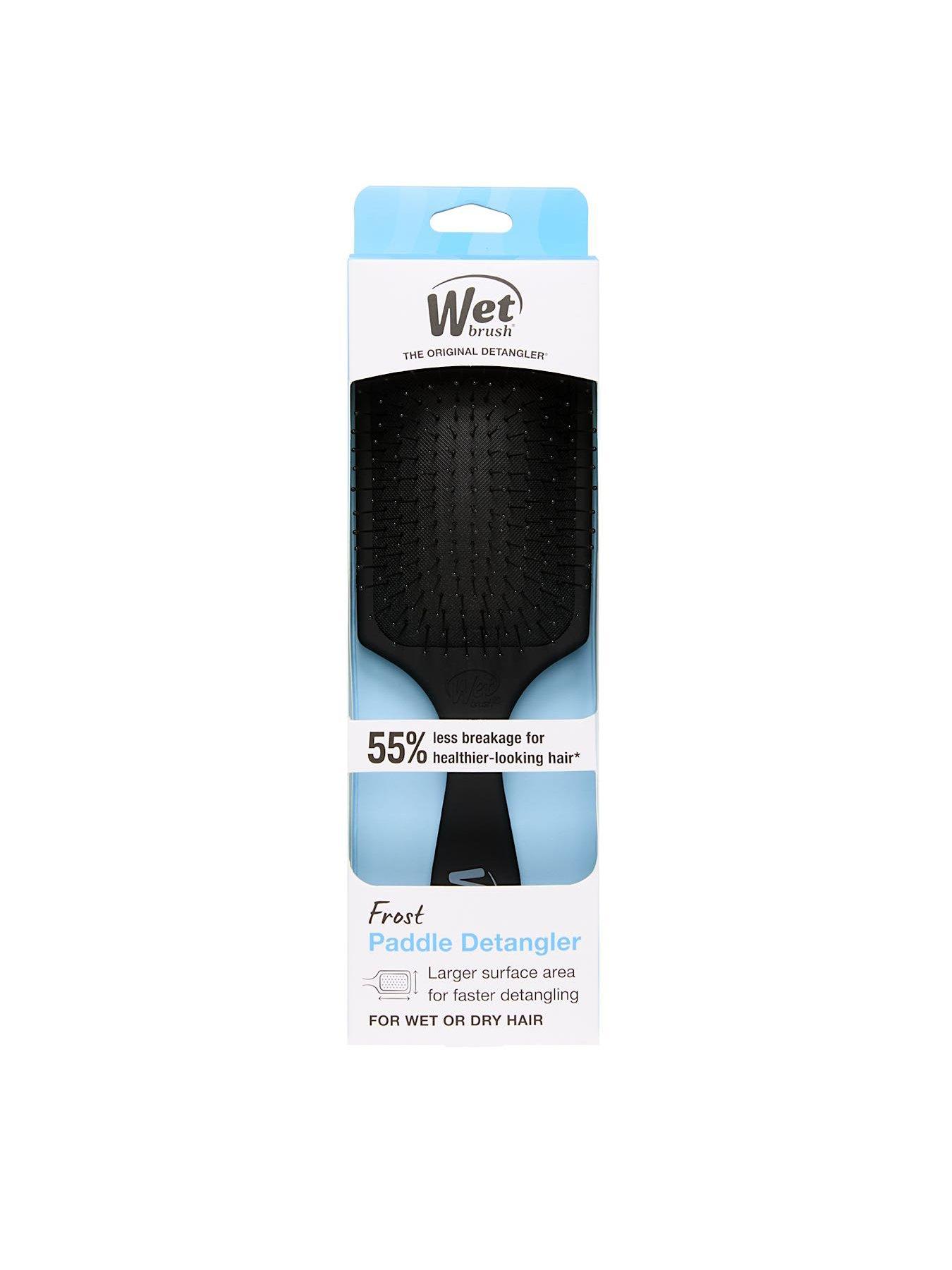 wetbrush-paddle-detangler--frost-blackoutfit