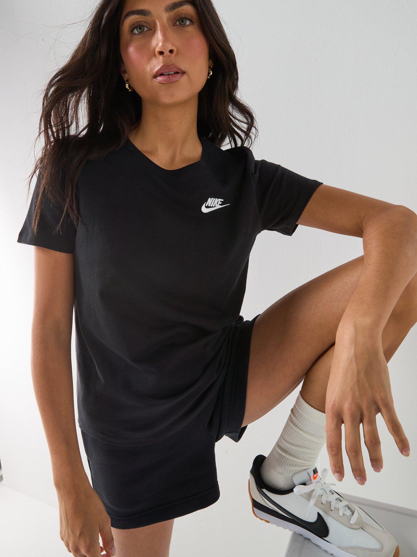 nike-womens-sportswear-club-short-sleeve-t-shirt-black