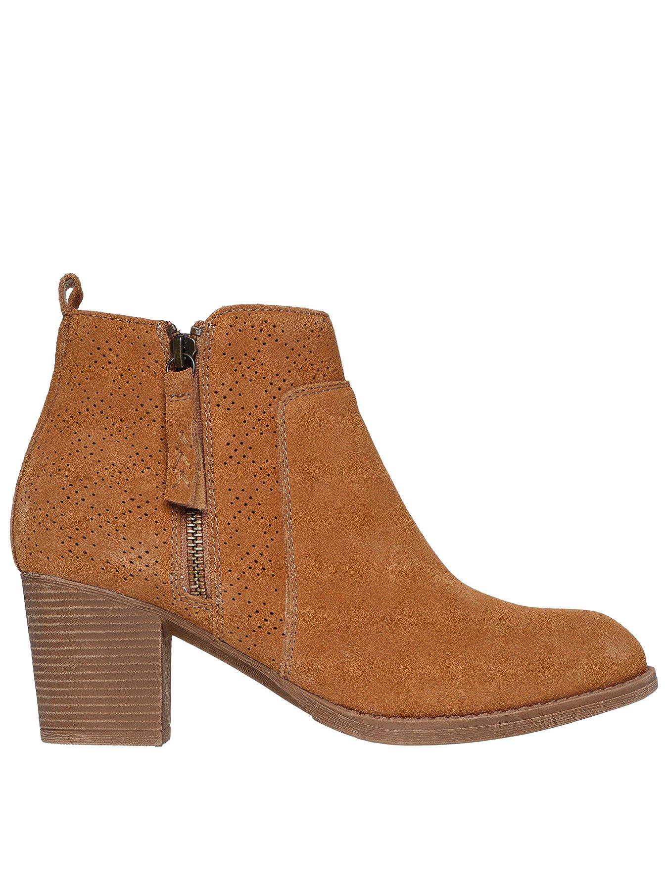 skechers-taxi-out-in-town-heeled-boot-chestnut