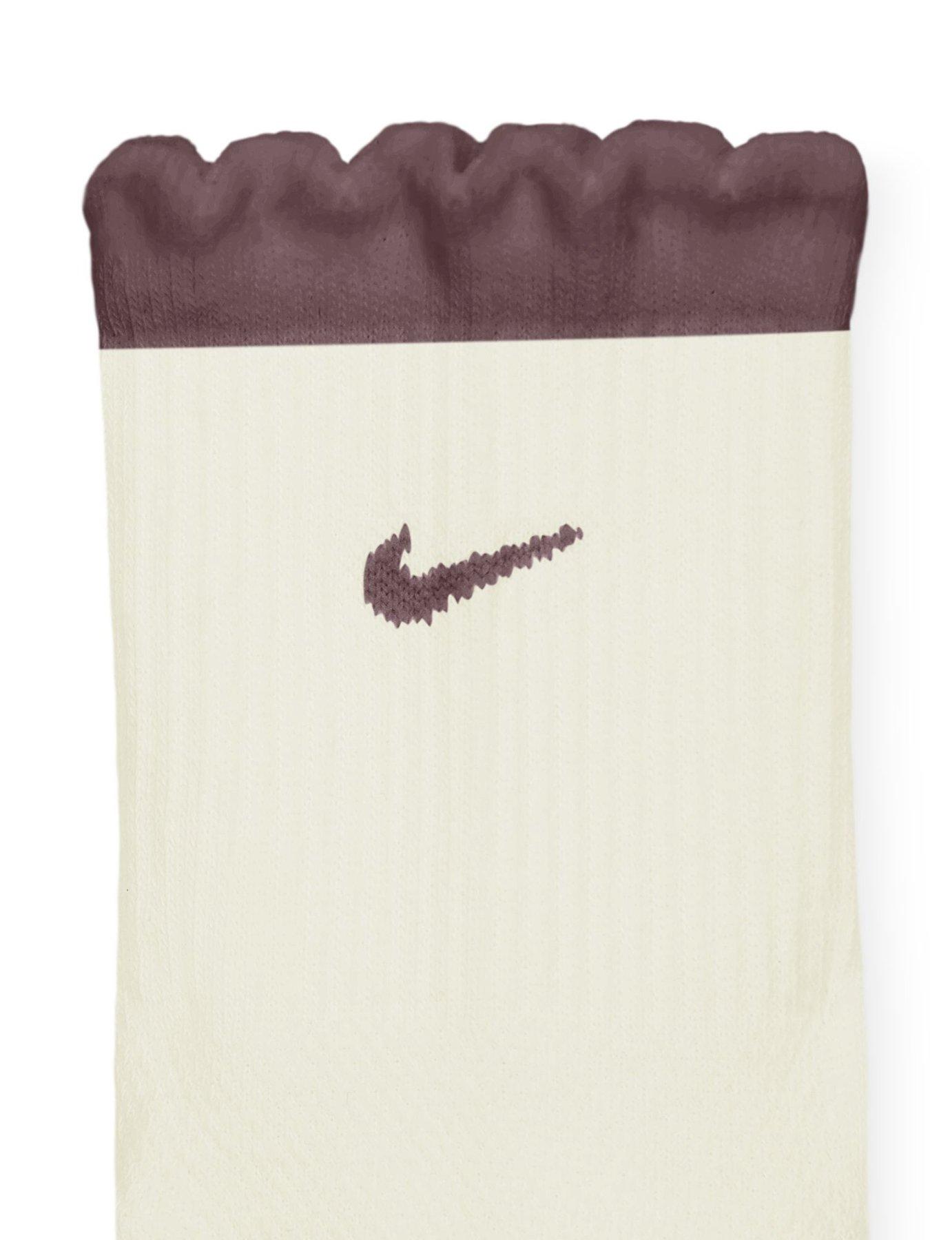 nike-womens-everyday-elevated-scalloped-micro-crew-socks-2-pack-multidetail