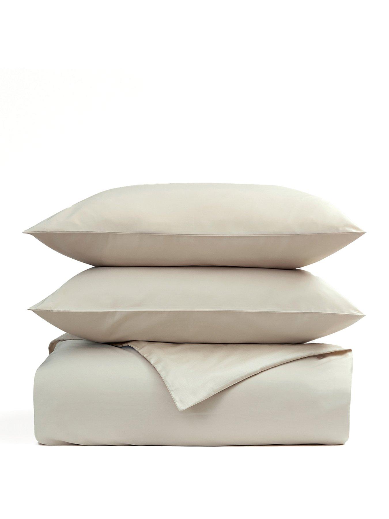 christy-classic-sateen-duvet-set--kingstillFront