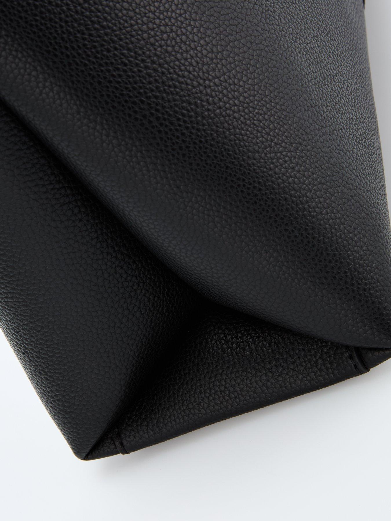 boss-annett-hobo-bag-blackdetail