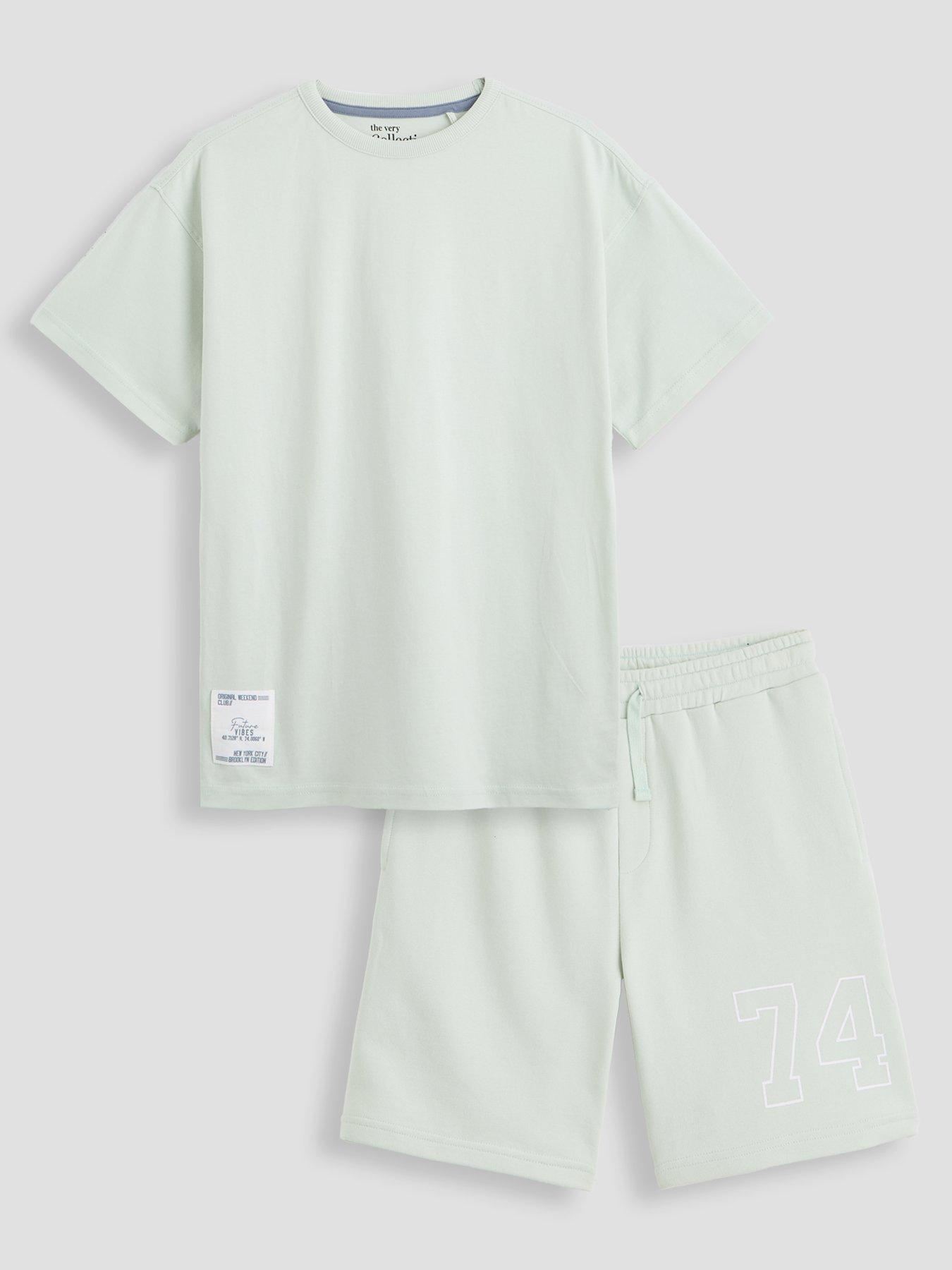 the-very-collection-boys-nyc-back-graphic-short-setfront