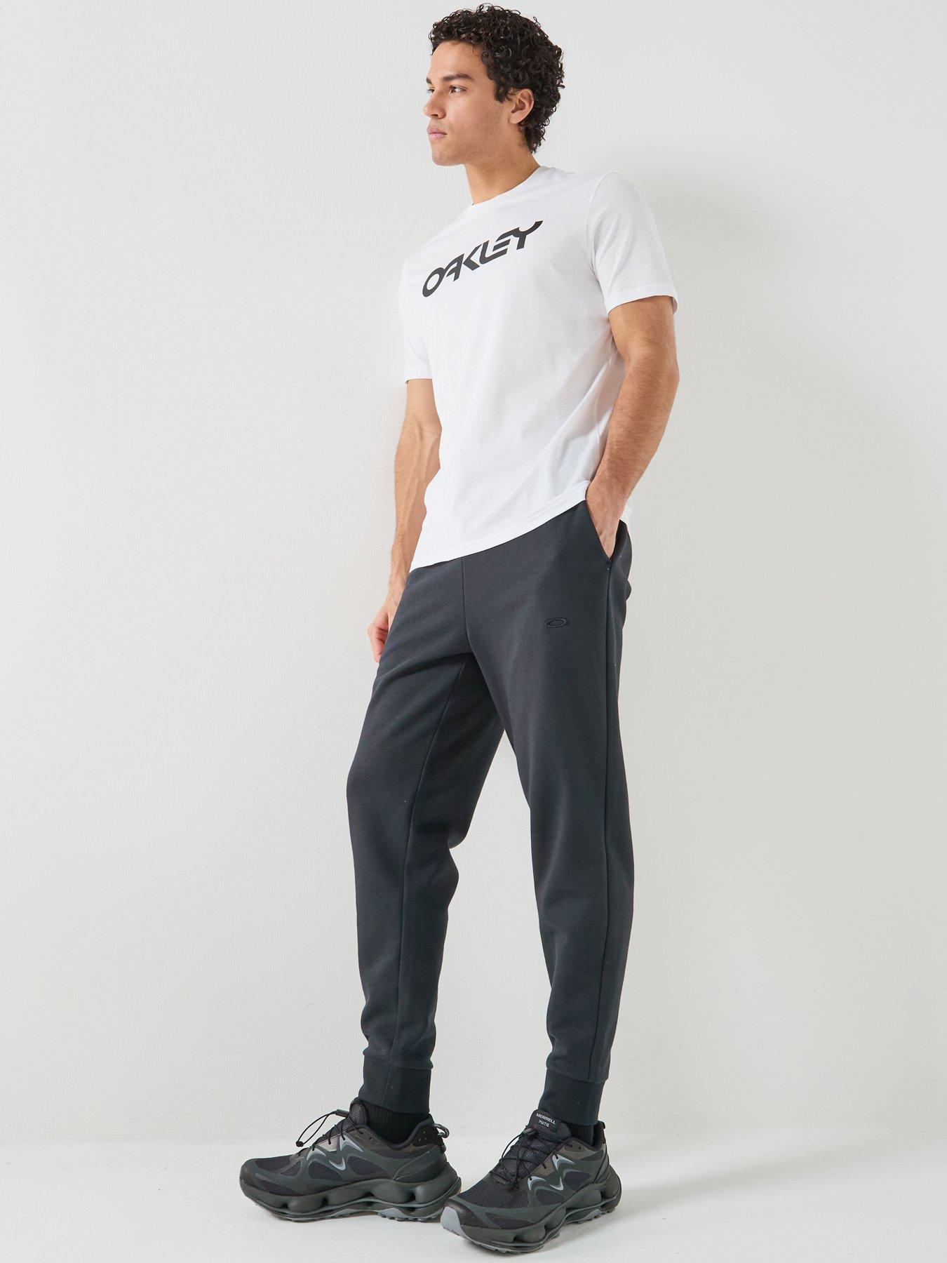 oakley-mens-relax-20-joggers-blackdetail