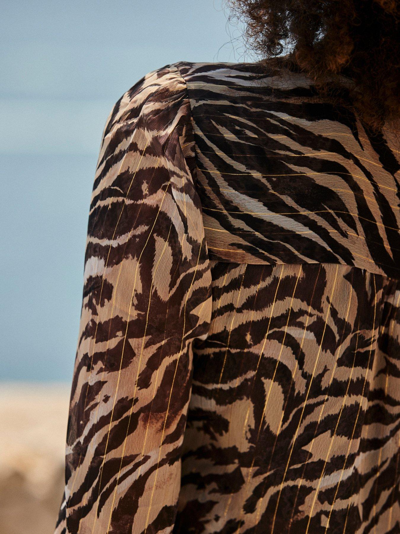 sosandar-animal-print-metallic-thread-tie-neck-blouse-browndetail