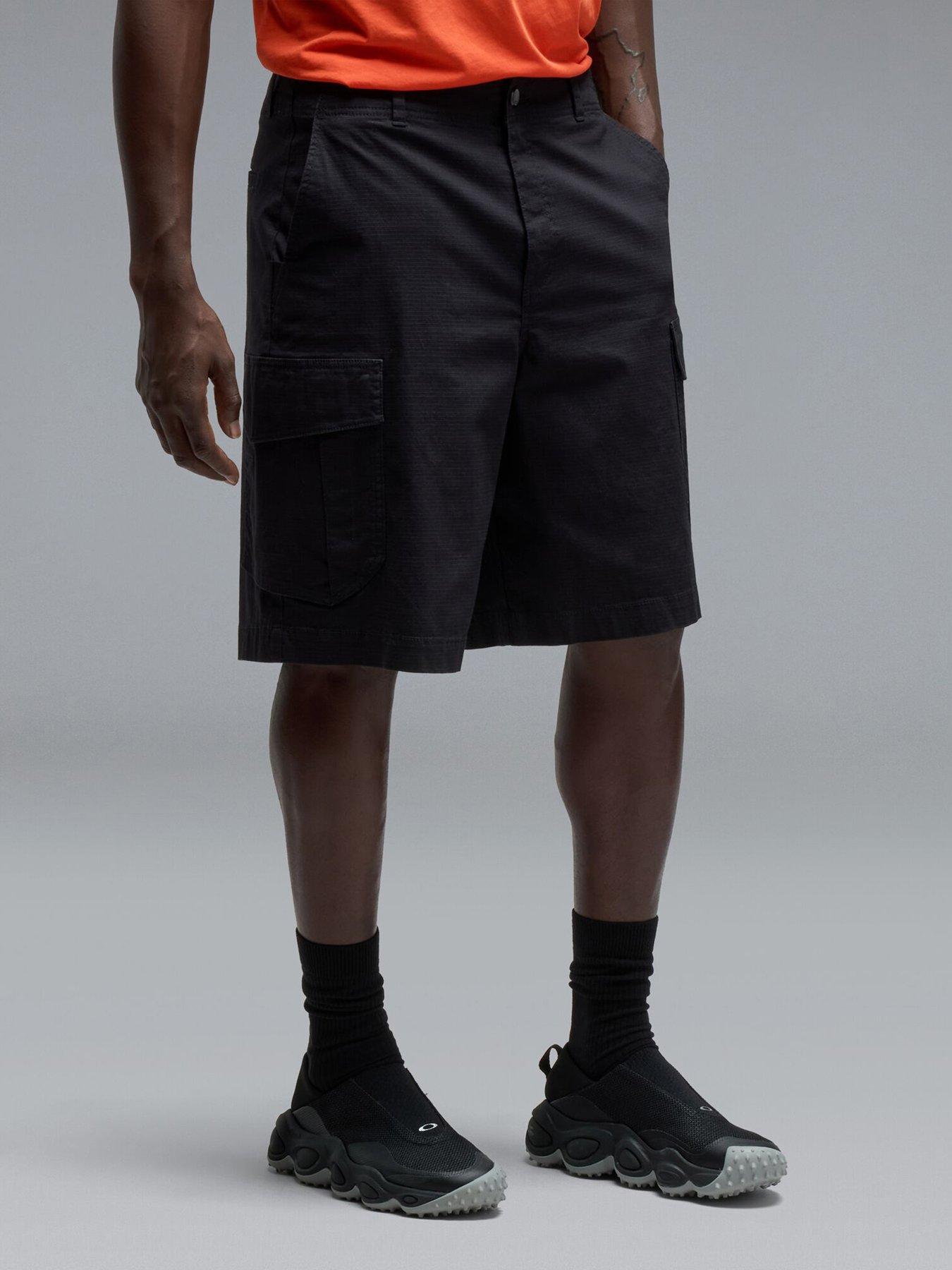 oakley-mens-all-day-cargo-shorts-black