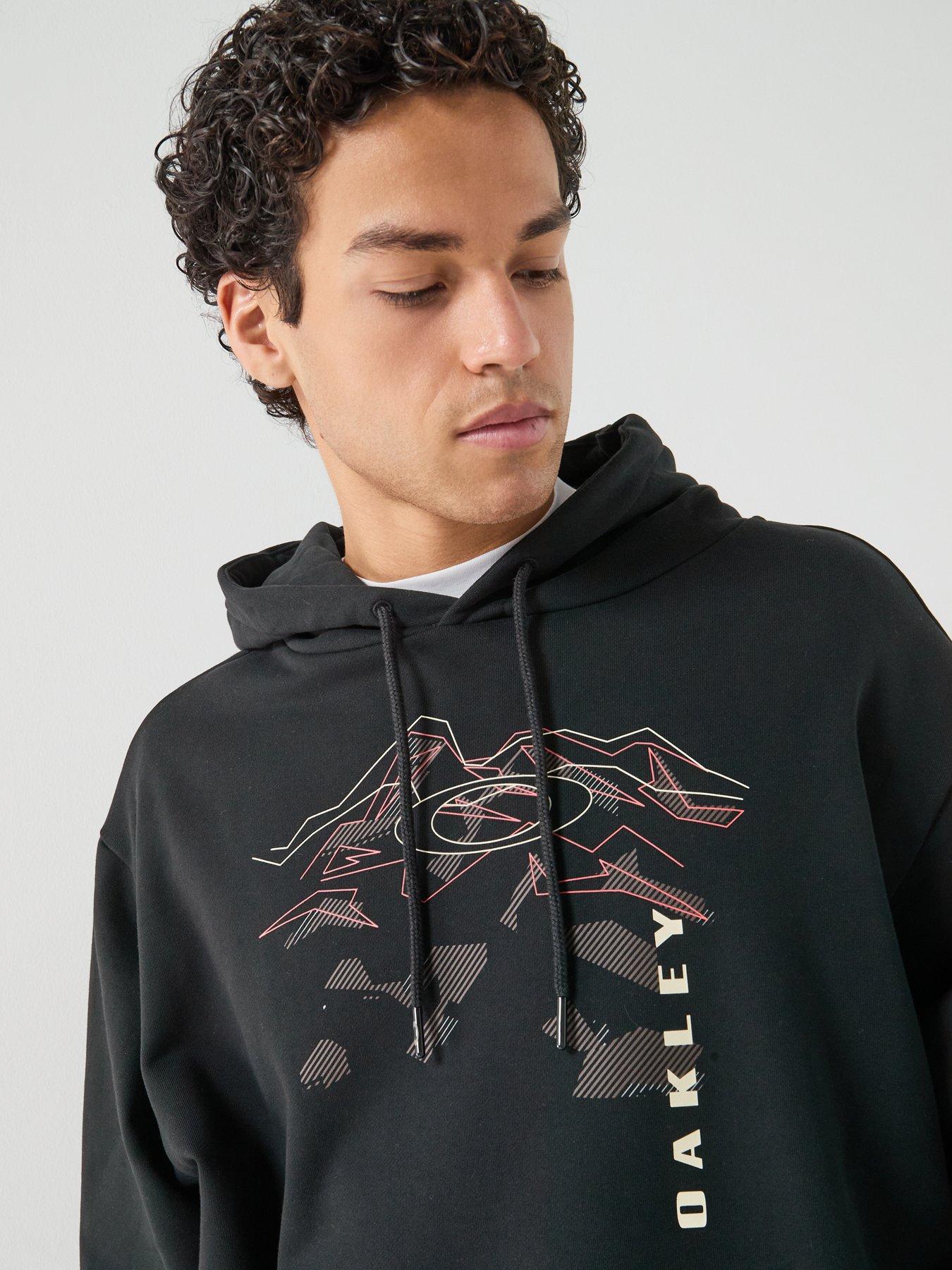 oakley-mens-mtn-ridge-hoodie-blackoutfit