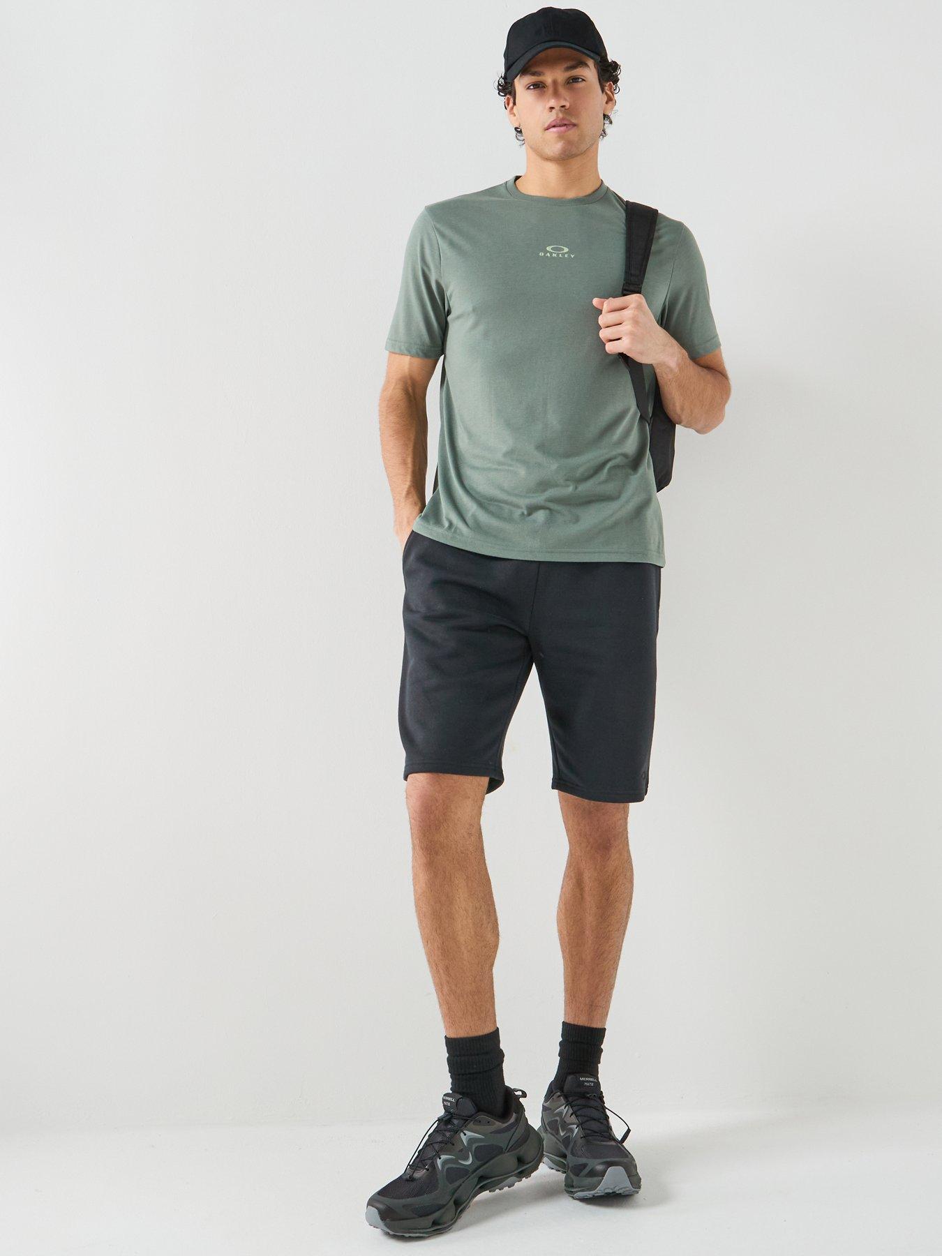 oakley-mens-bark-new-t-shirt-greenback