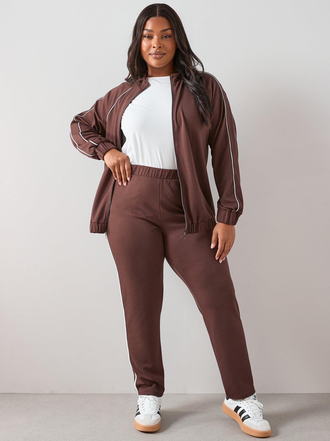The Very Collection Curve Piping Detail Straight Leg Jogger