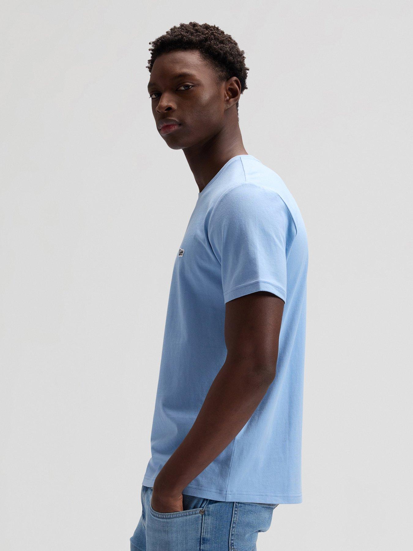 lee-patch-logo-t-shirt-light-blueoutfit