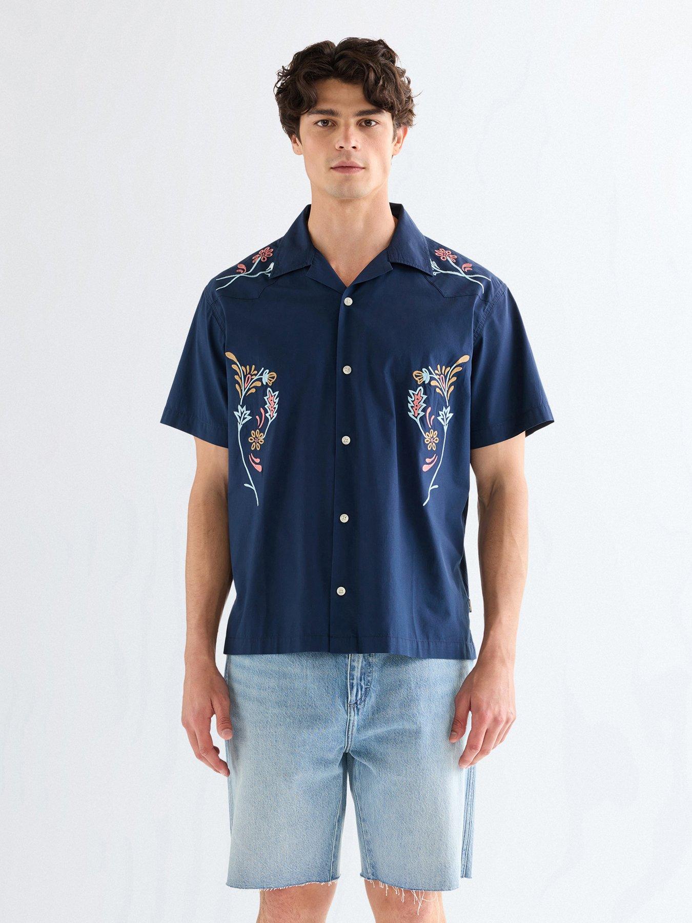 wrangler-embroidered-resort-short-sleeve-shirt-navyfront
