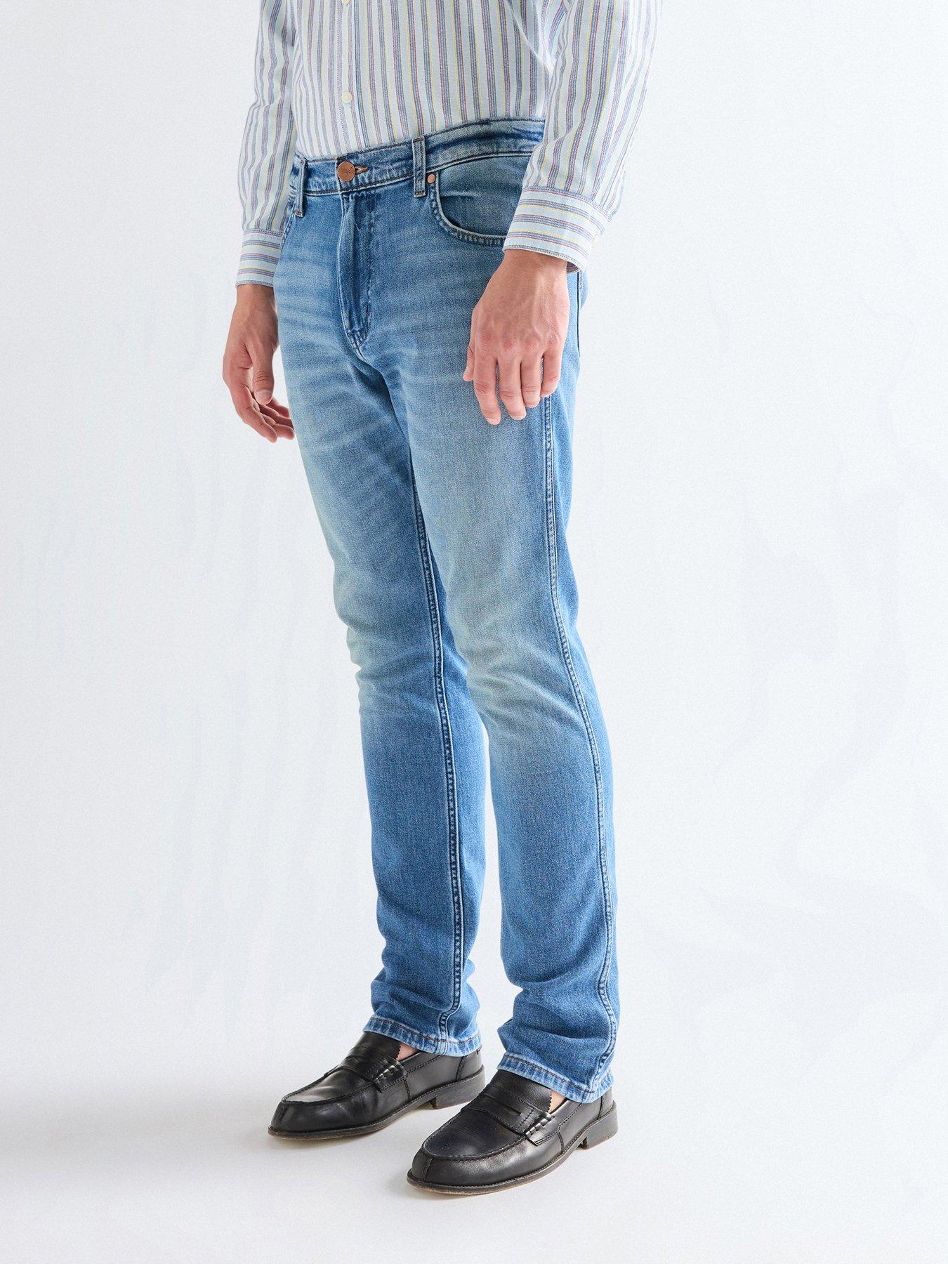 wrangler-greensboro-regular-fit-jeans-light-bluefront
