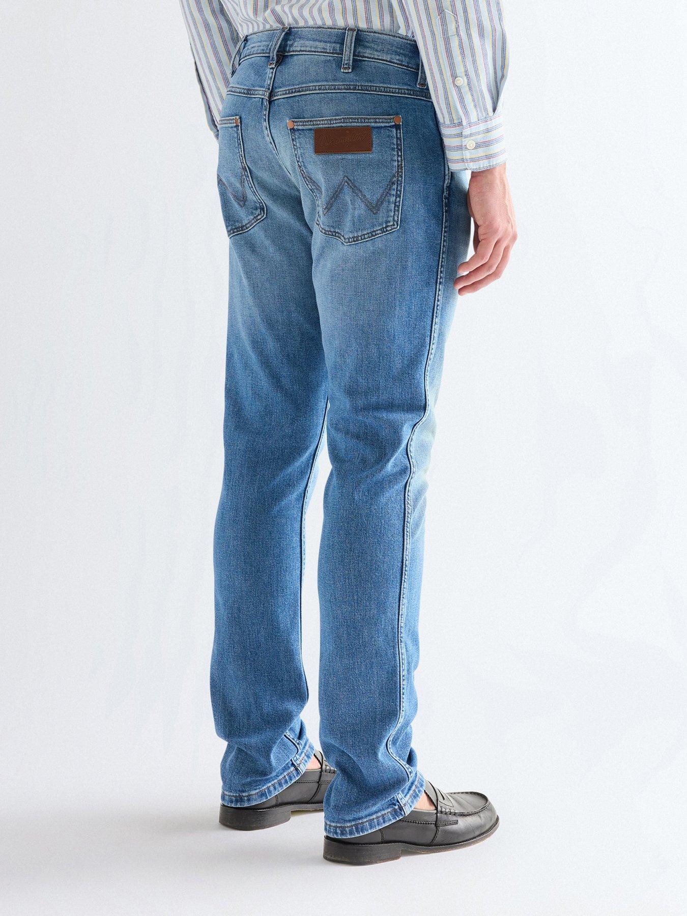 wrangler-greensboro-regular-fit-jeans-light-bluestillFront
