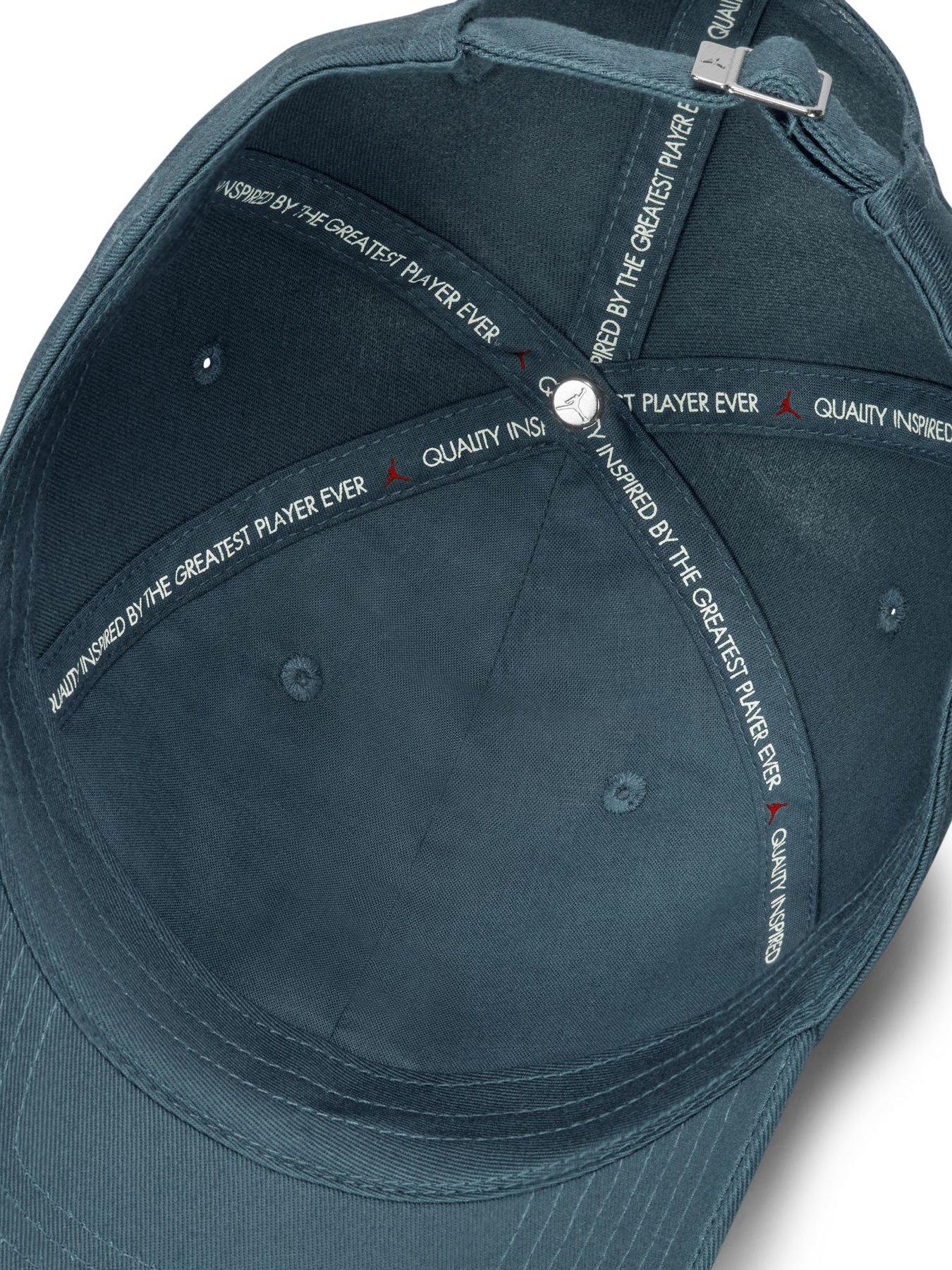 jordan-nike-unisex-club-unstructured-curved-bill-cap-greenoutfit