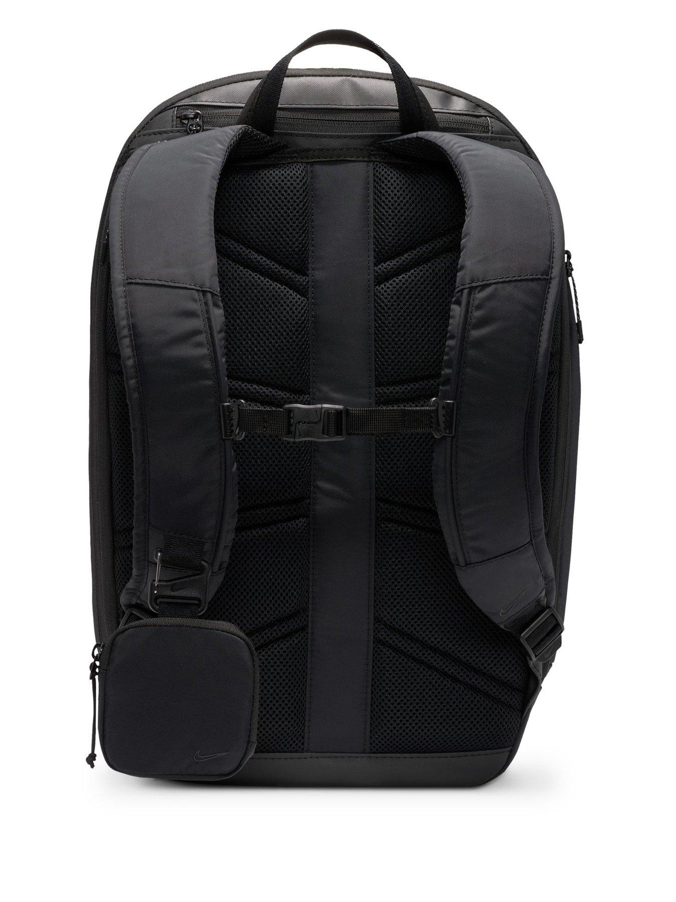 nike-unisex-sportswear-commute-backpack-25l-blackoutfit