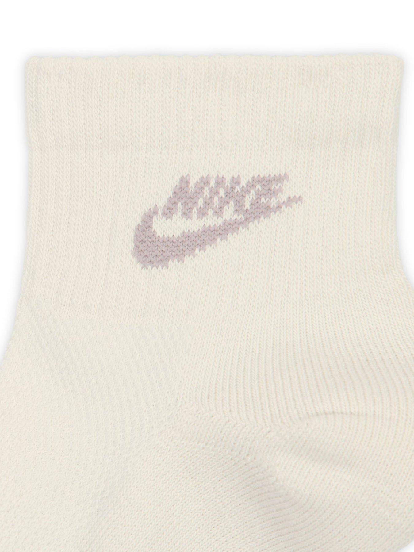 Image 4 of 4 of Nike Unisex Everyday Elevated Futura Ankle Socks 3 Pack - Multi