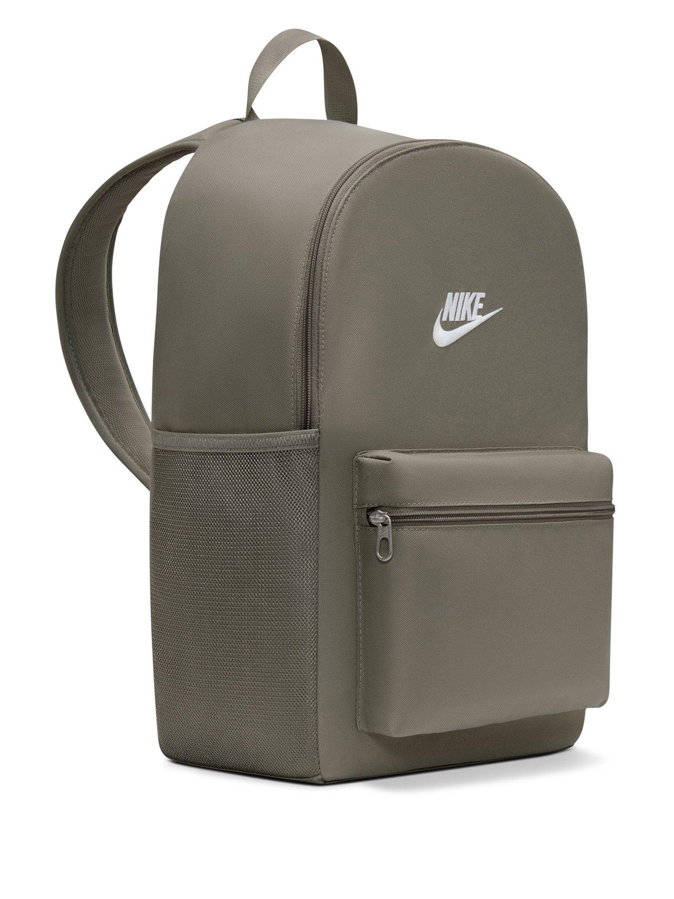 nike-unisex-heritage-backpack-20-greenoutfit