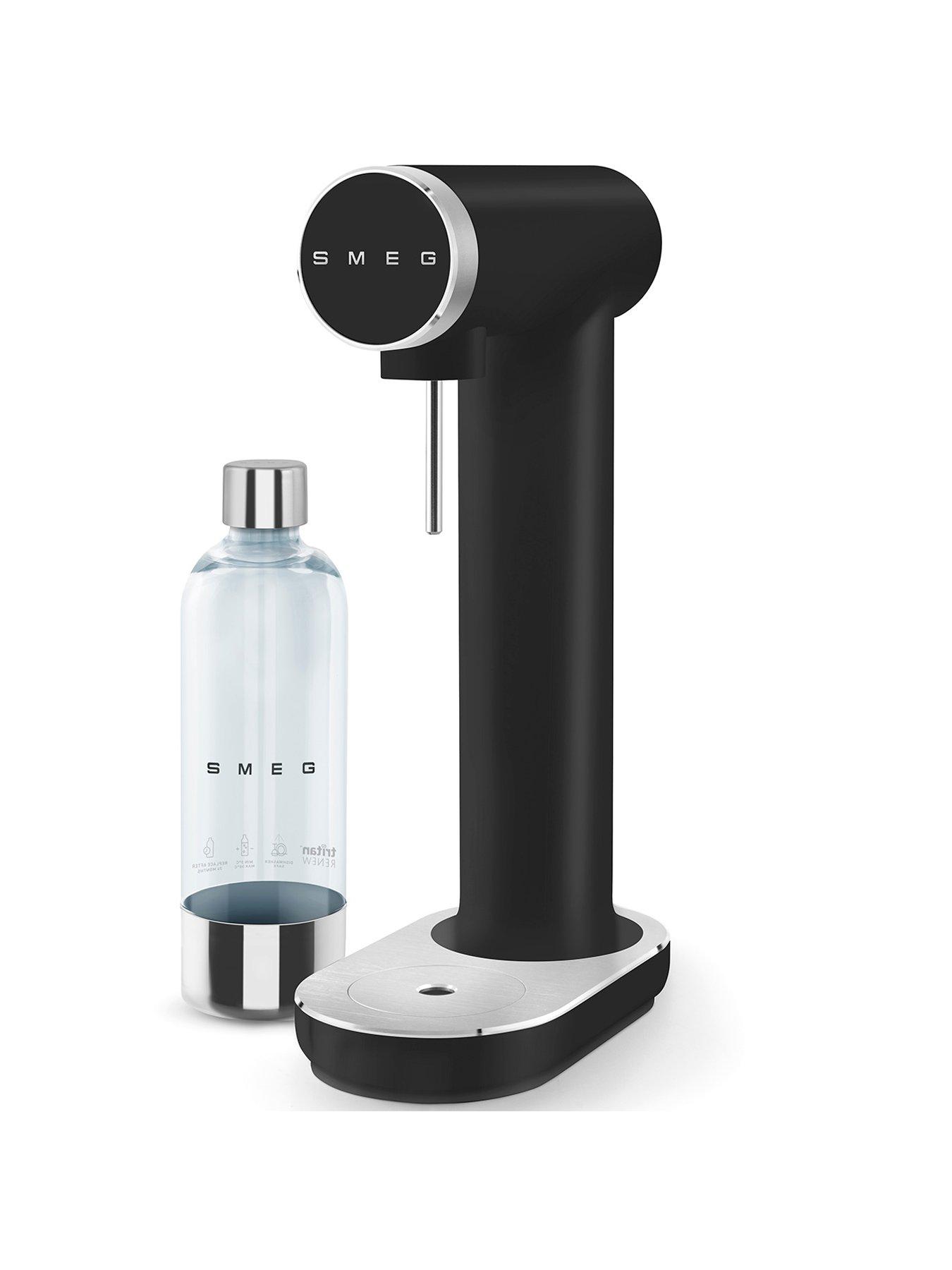 smeg-smeg-soda-maker-black-with-additional-bottledetail