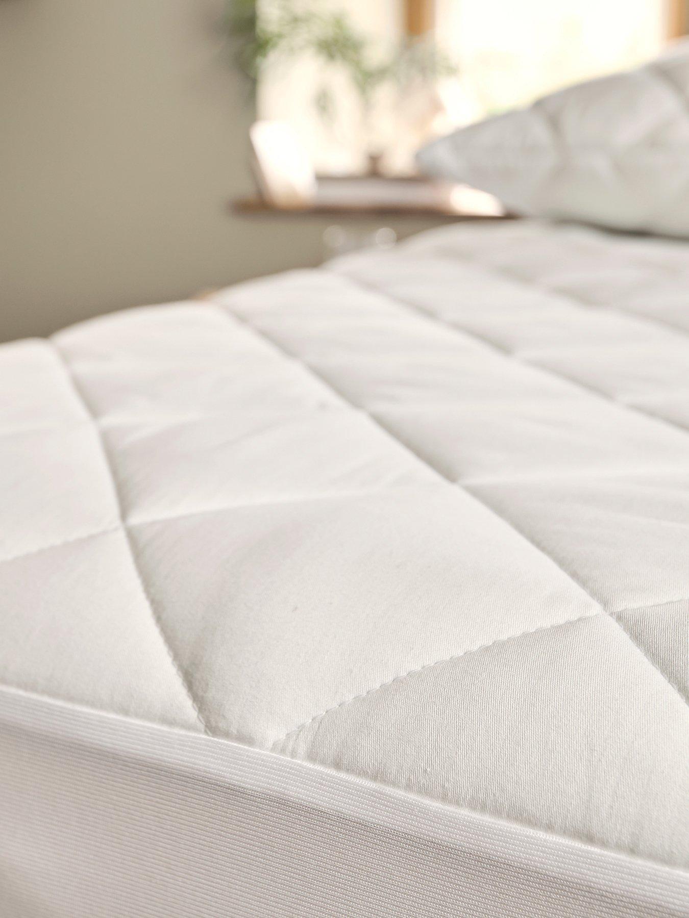 christy-classic-filled-mattress-protector--kingfront