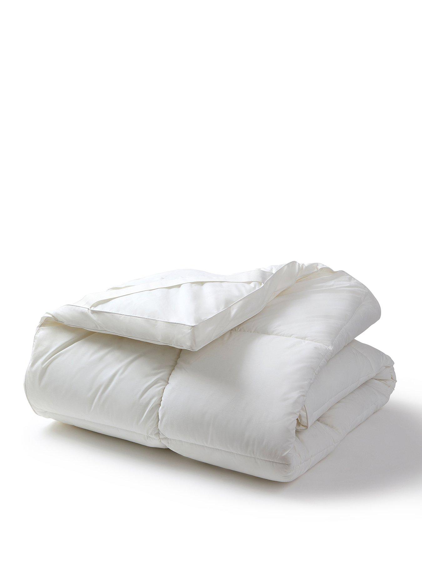 christy-cloud-loft-filled-mattress-protector--doublestillFront