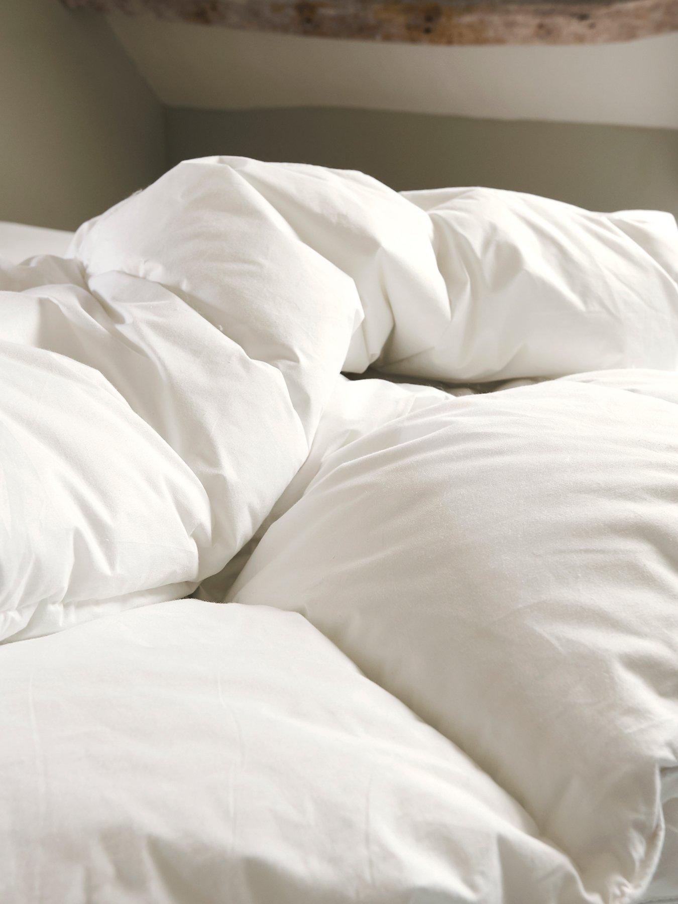 christy-classic-filled-135-tog-duvet--super-kingback